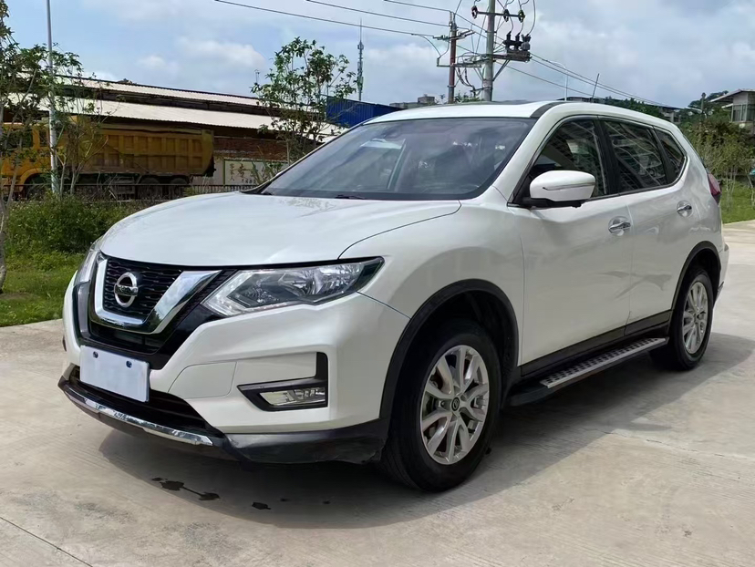 Nissan X-Trail 2019 immagine di auto 
