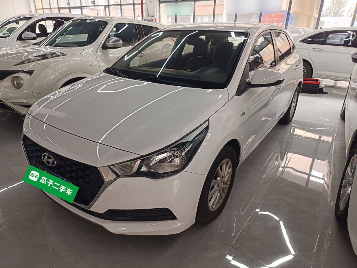 Hyundai Verna RV 2017 Hyundai Verna RV 2017 car image
