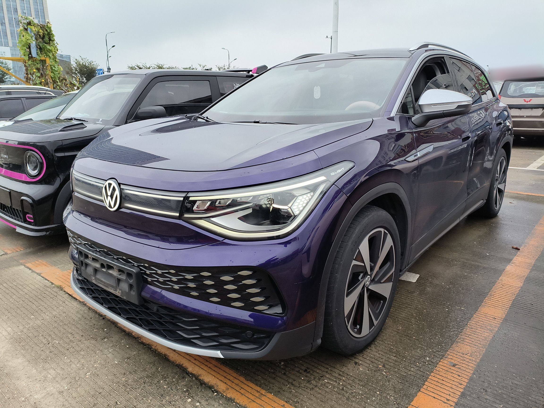 Volkswagen ID.6 X 2021 car image 