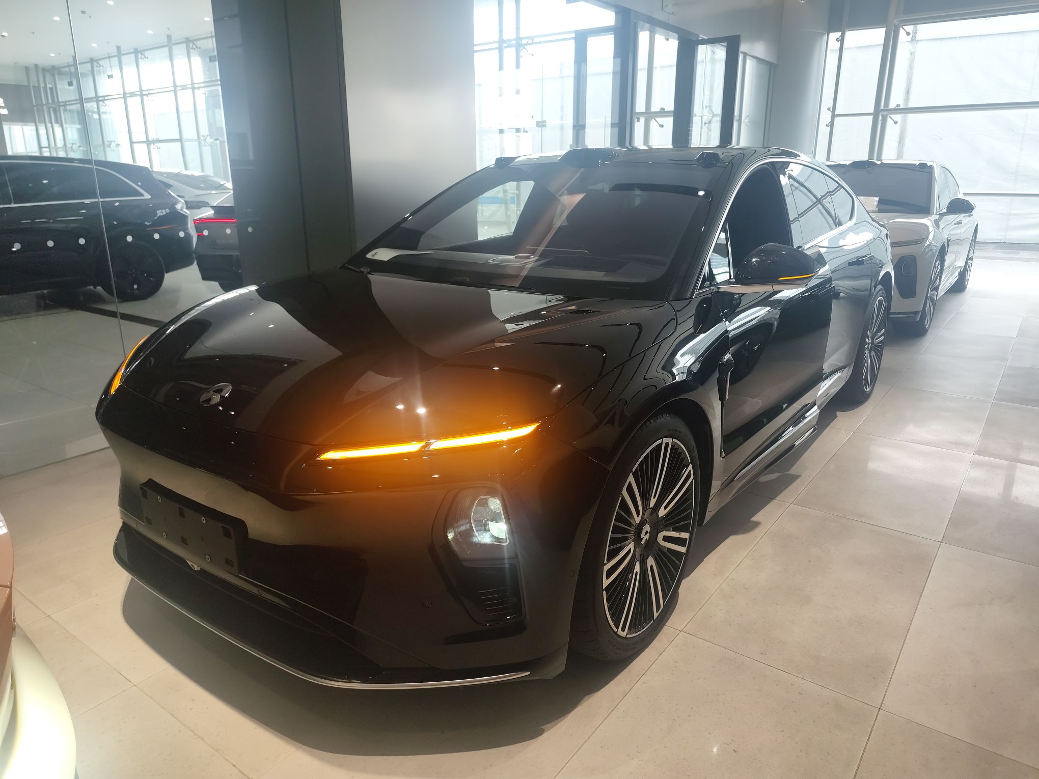 NIO ET9 2024 汽车图片 