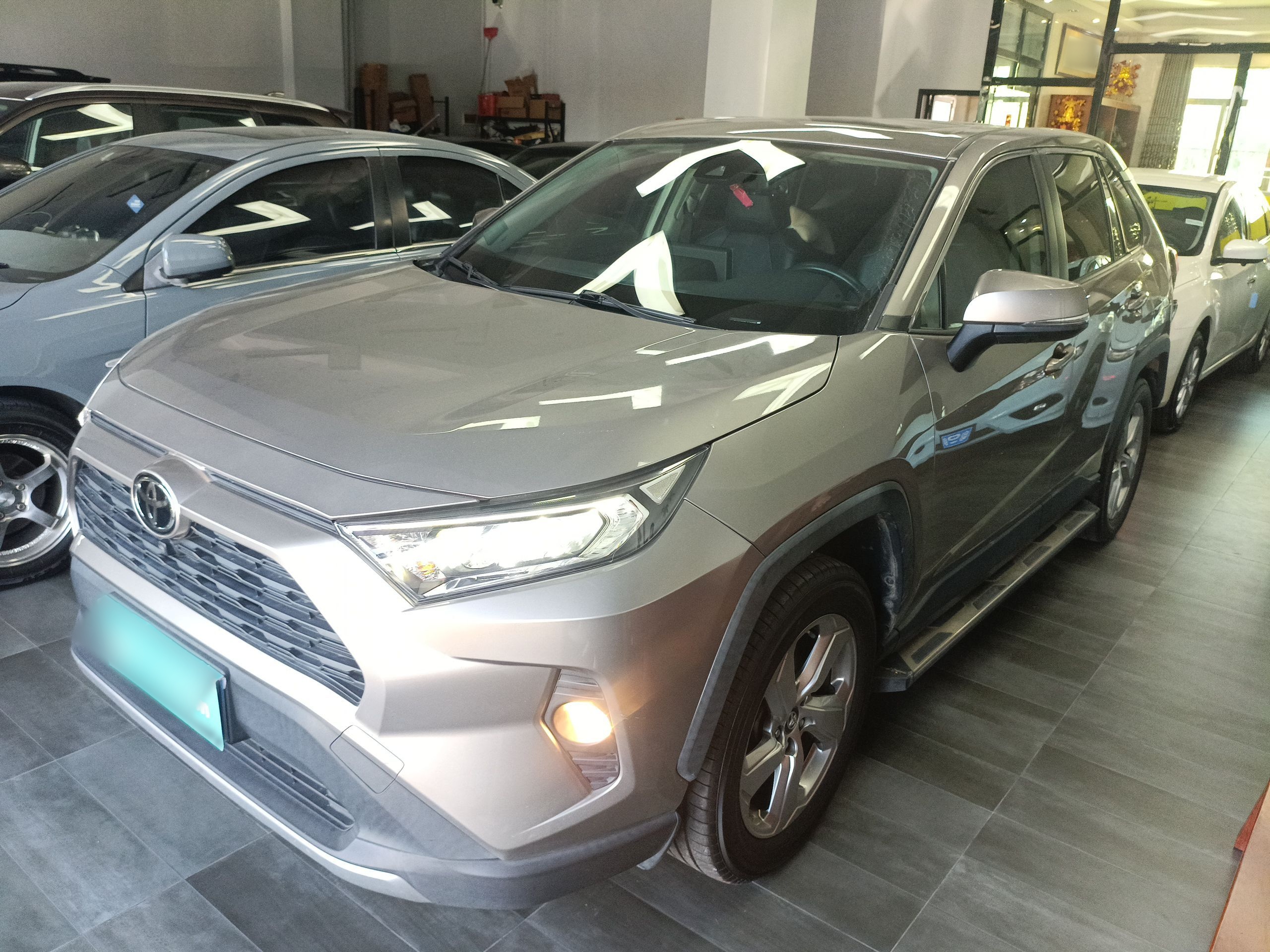 Toyota RAV4 (Imported) 2020 Toyota RAV4 (Imported) 2020 immagine di auto