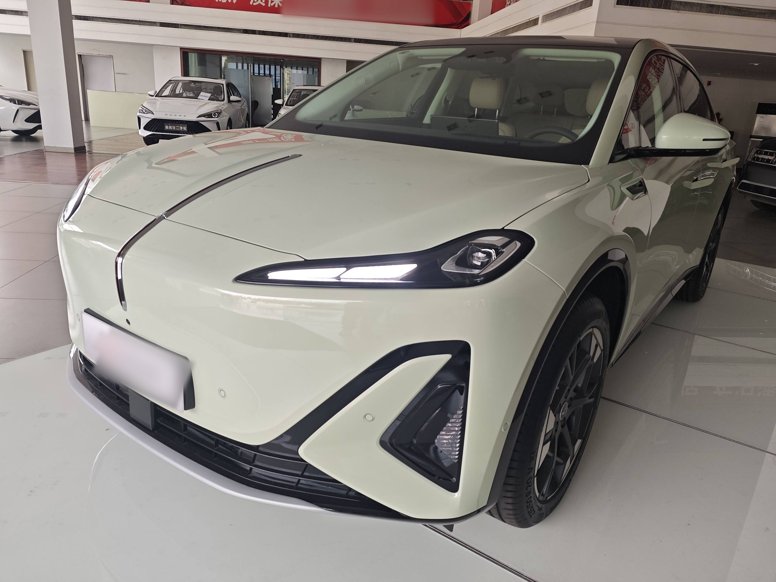 HongQi TianGong 06 HongQi TianGong 06 car image