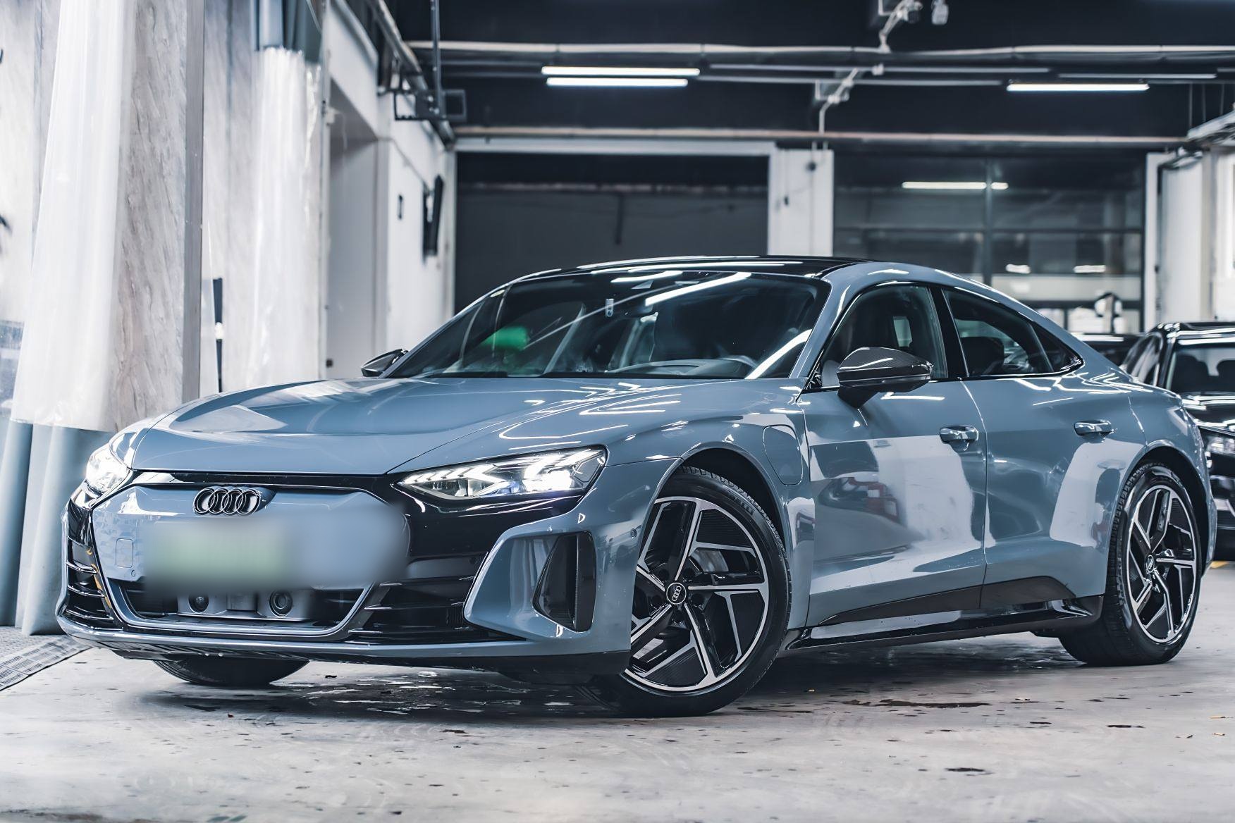 Audi RS e-tron GT 2023 car image 