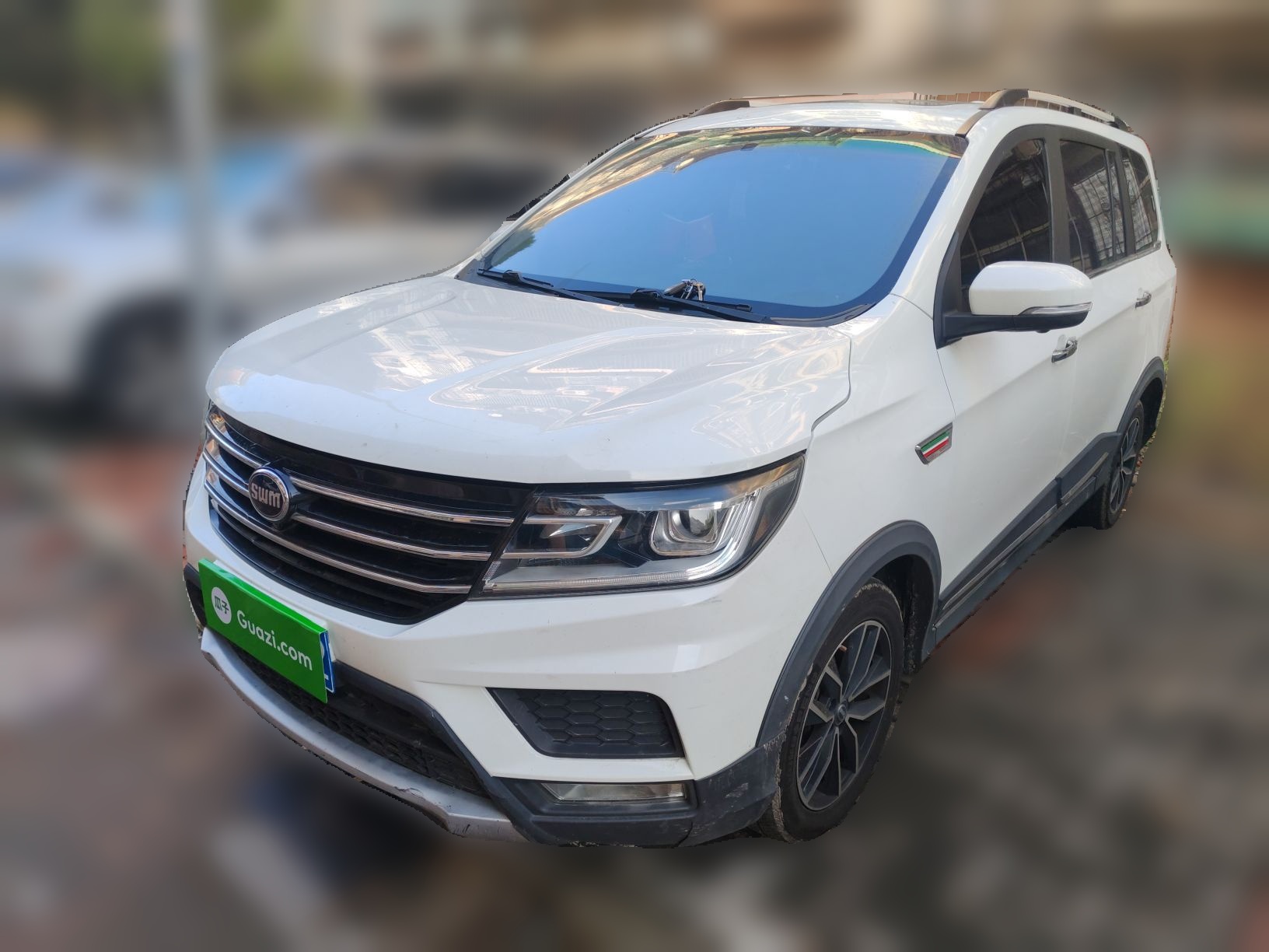 SWM X3 2019 汽车图片 