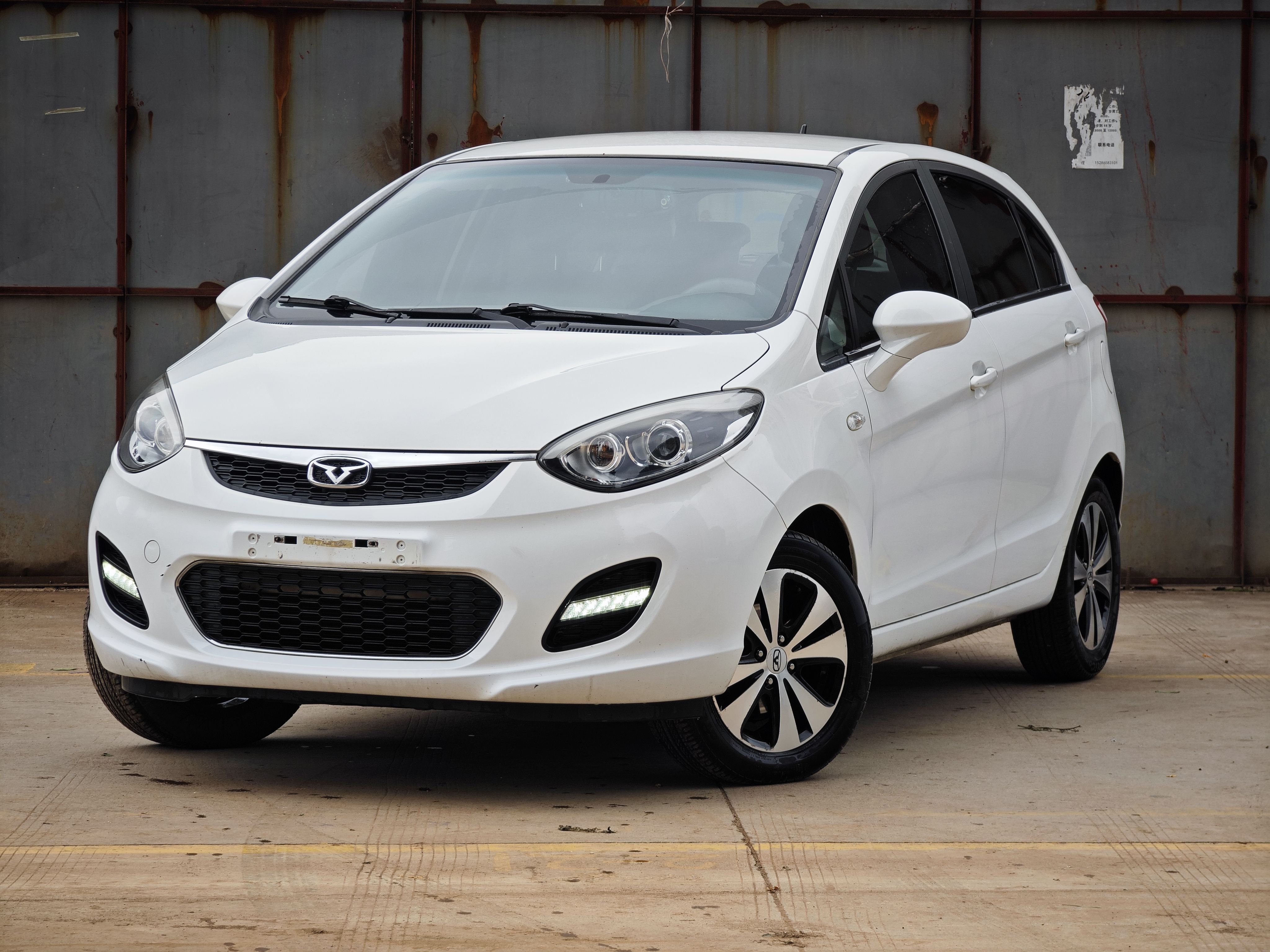 Kaiyi C3R 2017 Kaiyi C3R 2017 car image