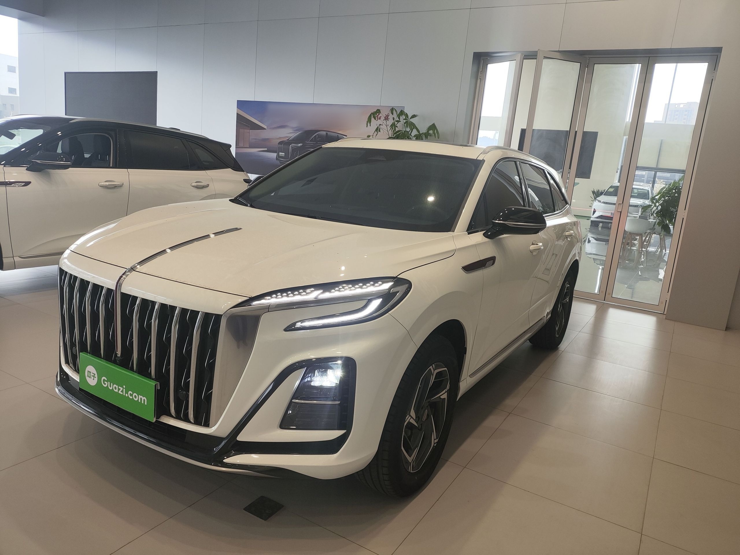 HongQi HS3 2024 car image 
