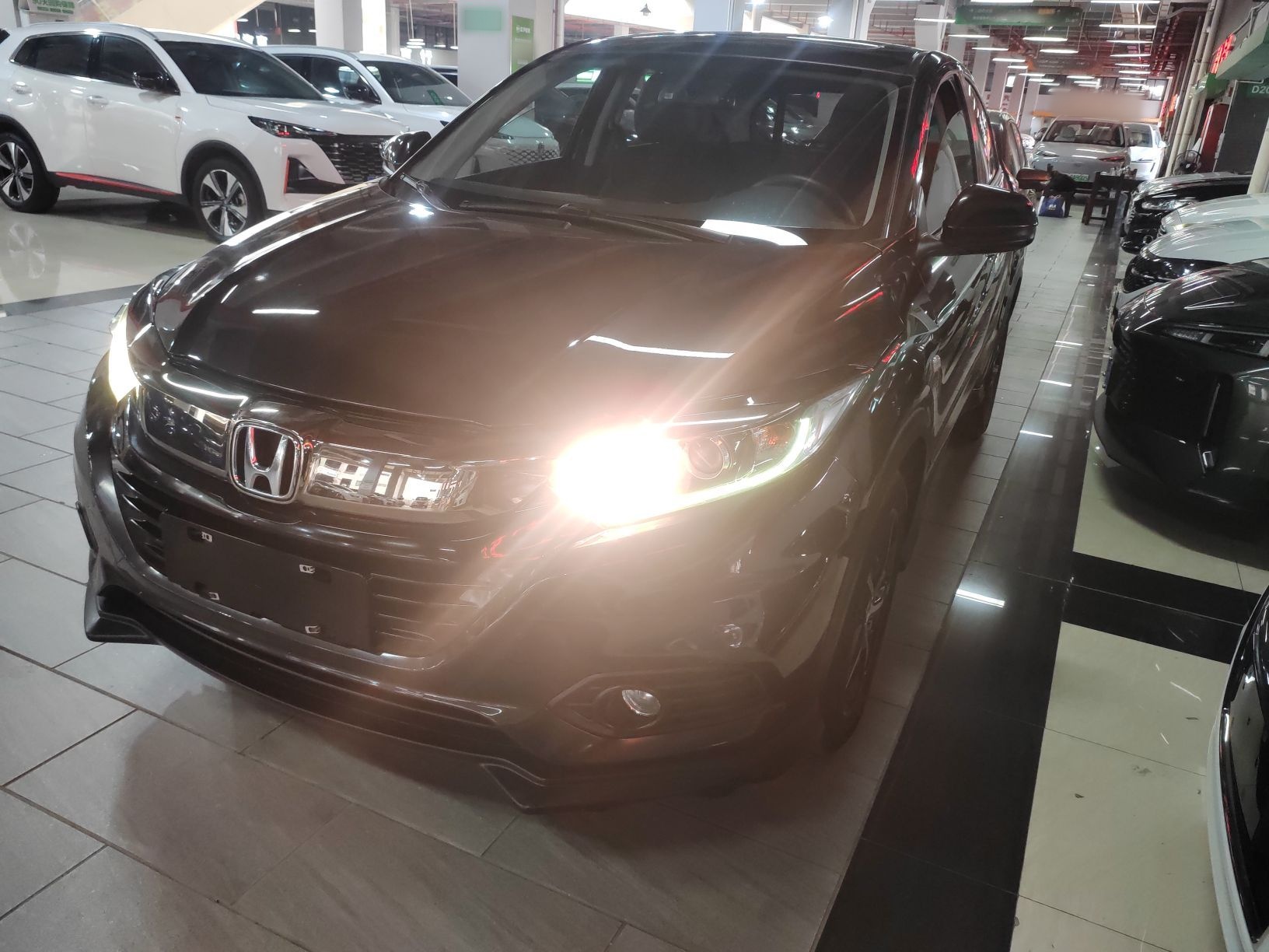 Honda VEZEL 2020 car image 