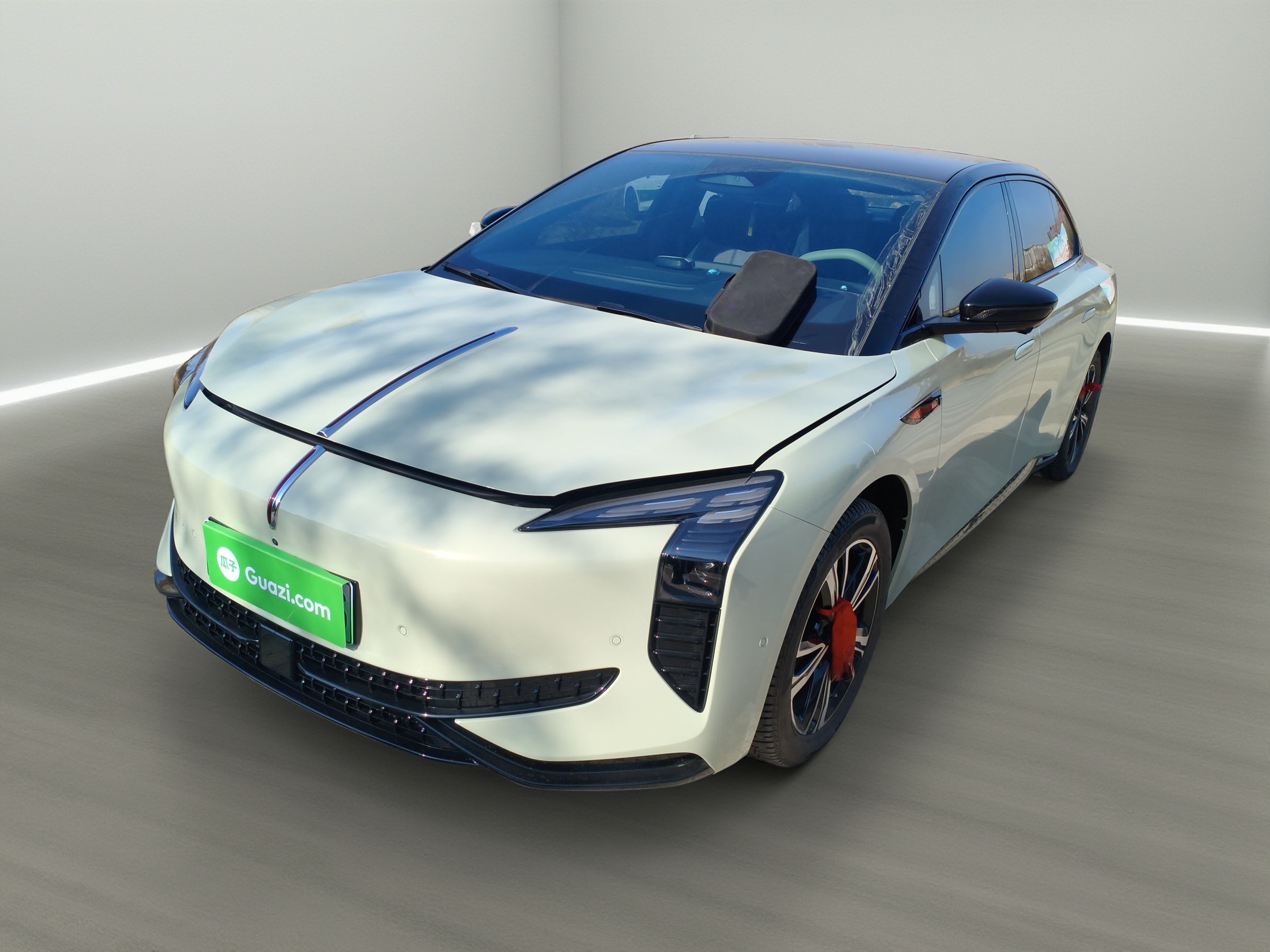 HongQi EH7 2025 car image 