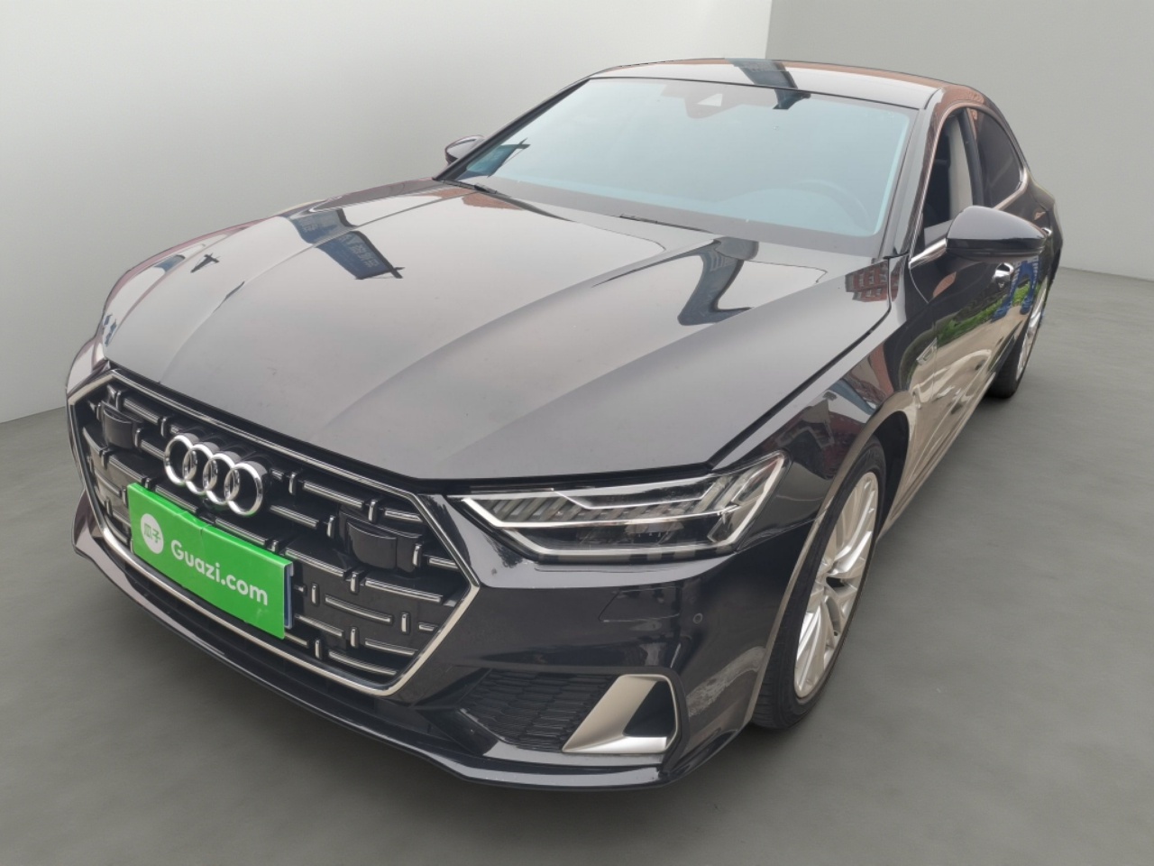 Audi A7L 2022 car image 