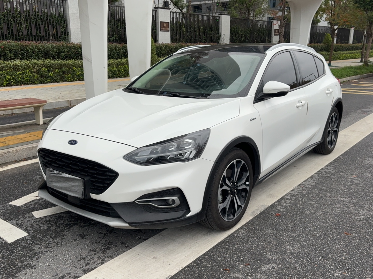 Ford Focus Active 2019 car image 