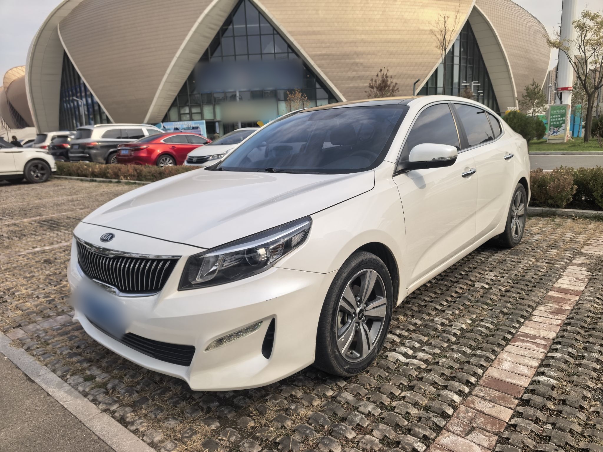 Kia K5 2019 汽车图片 