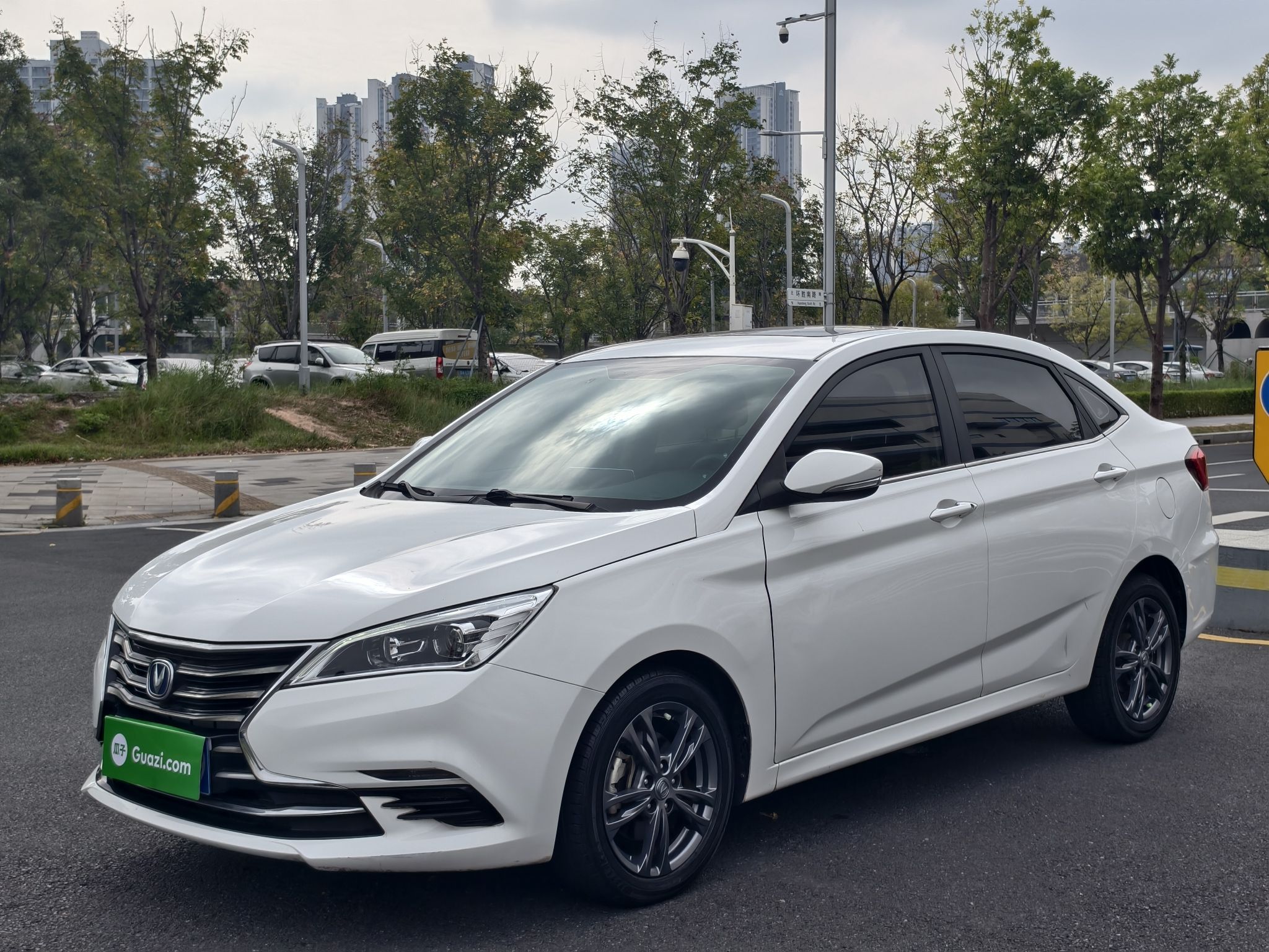 Changan Eado DT 2020 car image 