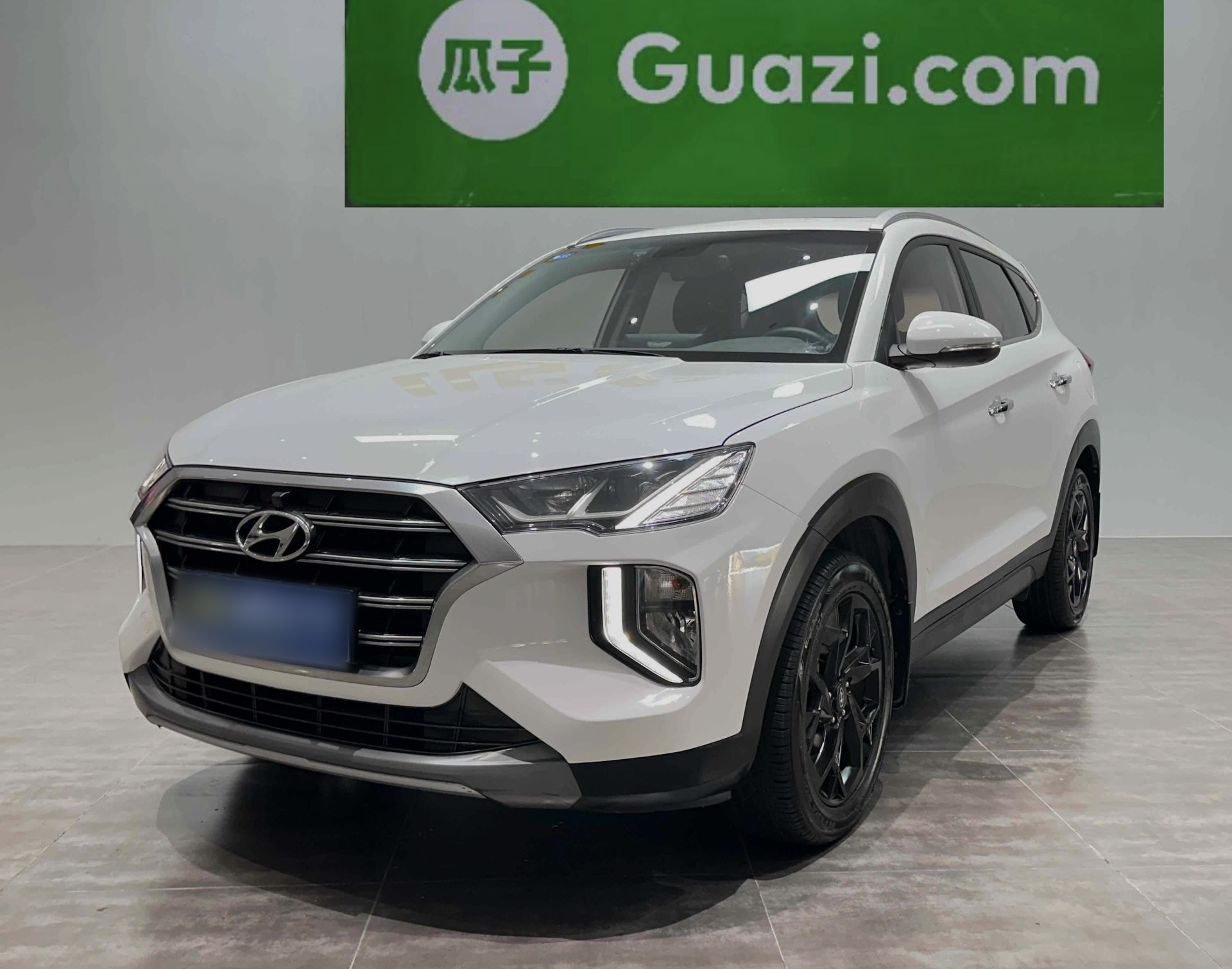 Hyundai Tucson (Imported) 2019 car image 