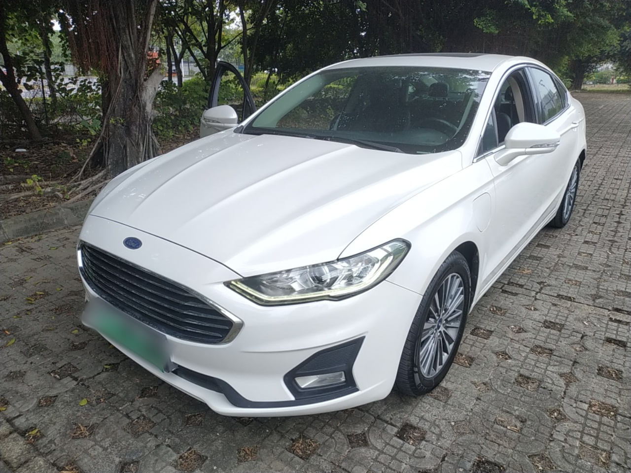 Ford Mondeo New Energy 2020 car image 