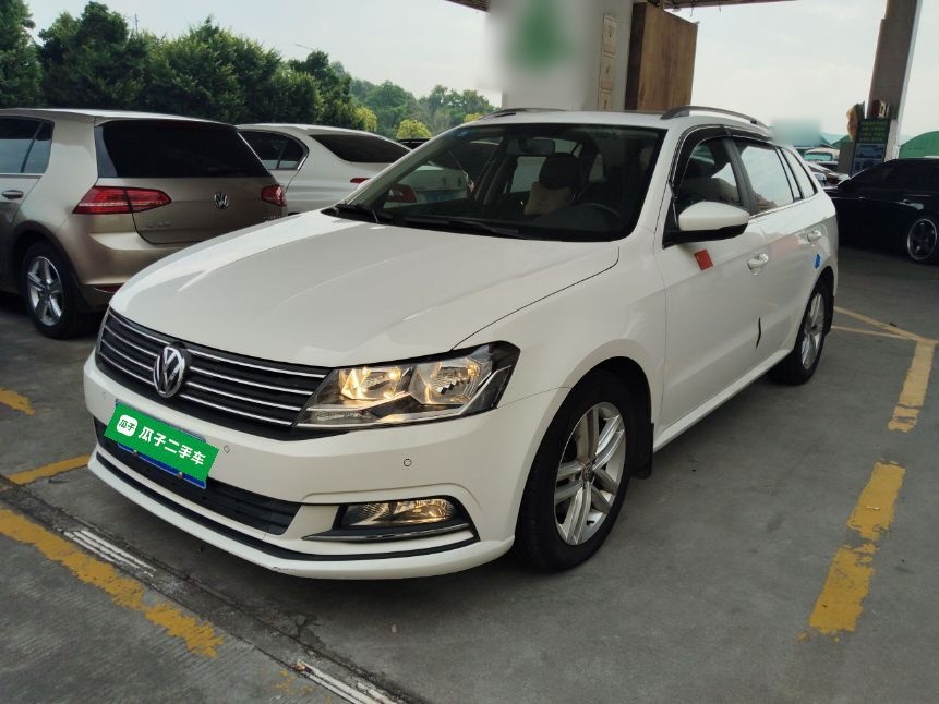 Volkswagen Gran Lavida 2018 immagine di auto 