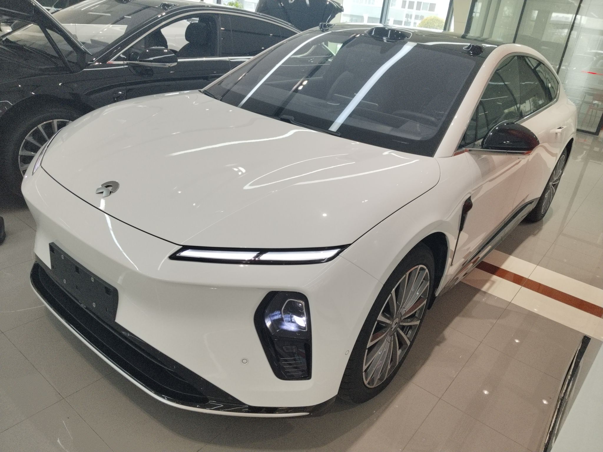 NIO ET9 2025 汽车图片 