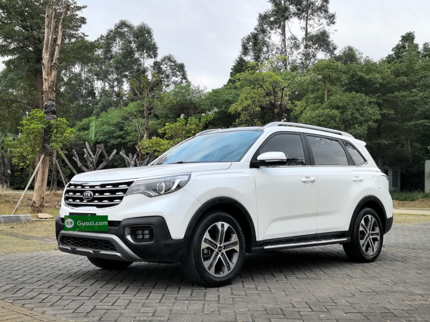 起亚 智跑 2018 汽车图片 