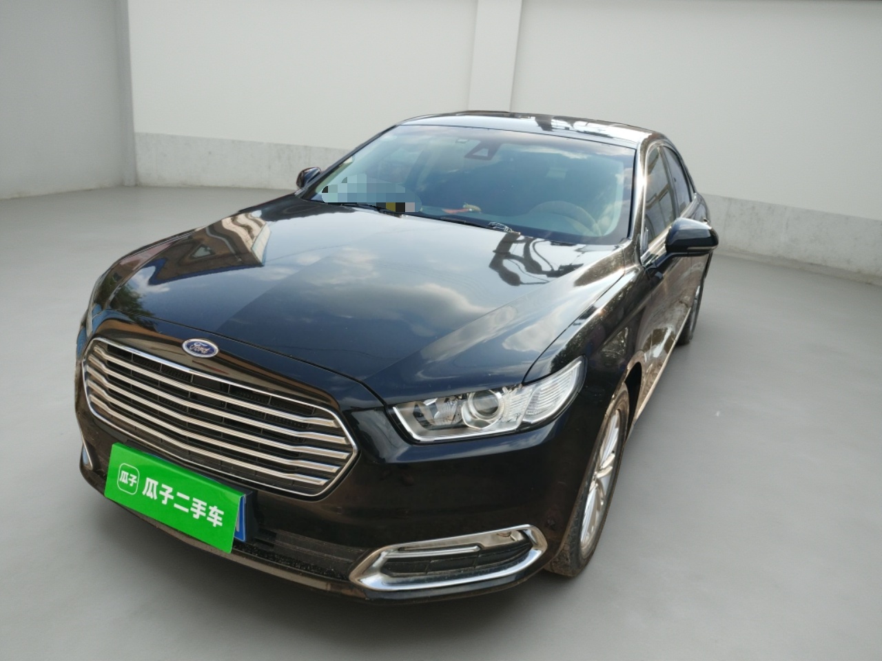 Ford Taurus 2016 car image 