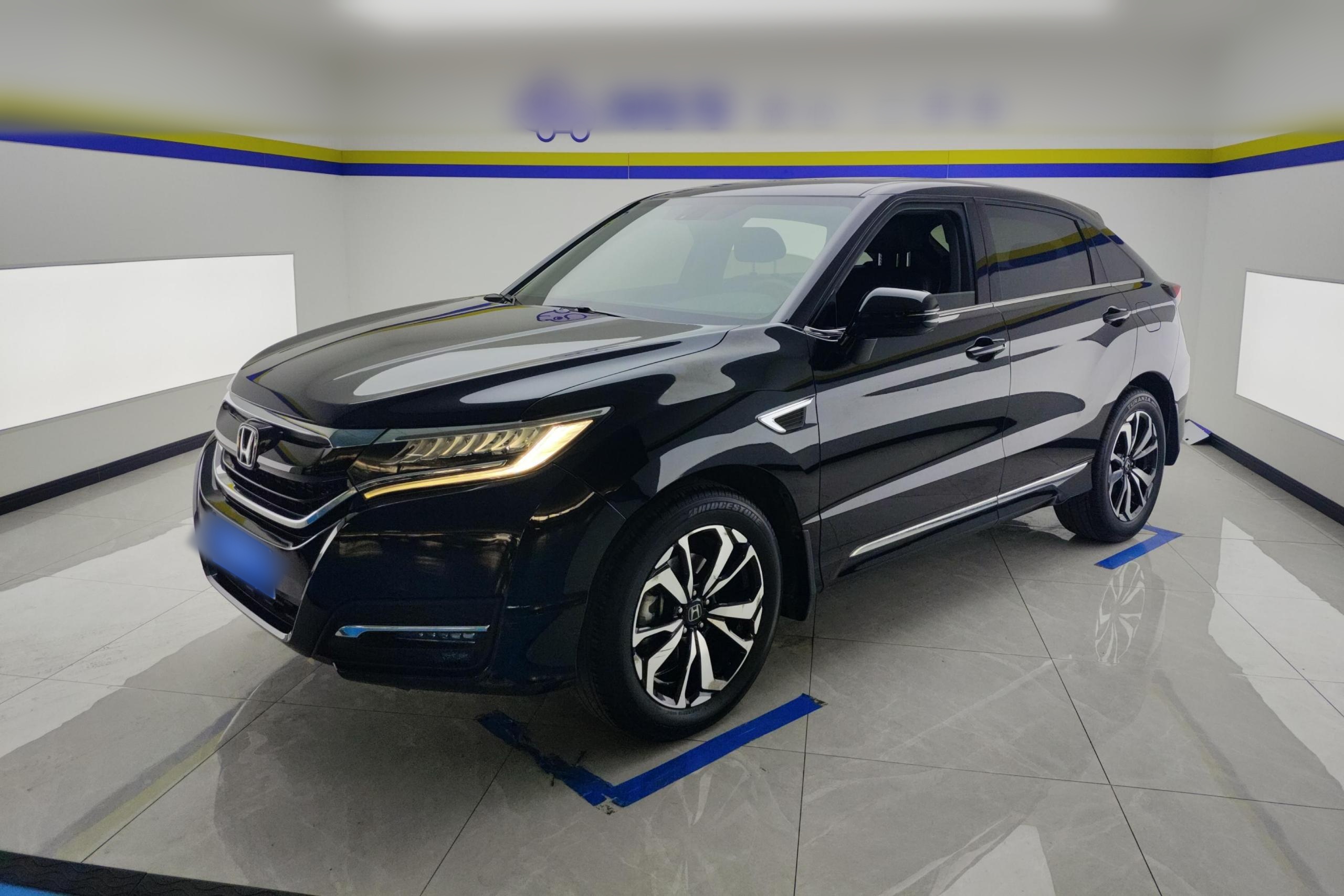 Honda UR-V 2018 Honda UR-V 2018 car image