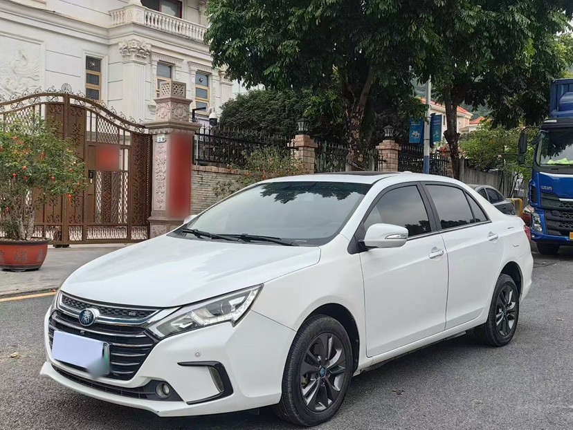 BYD Qin New Energy 2018 car image 