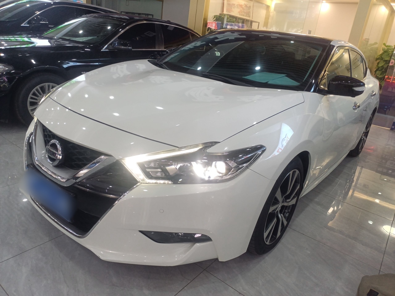 Nissan Maxima 2018 汽车图片 