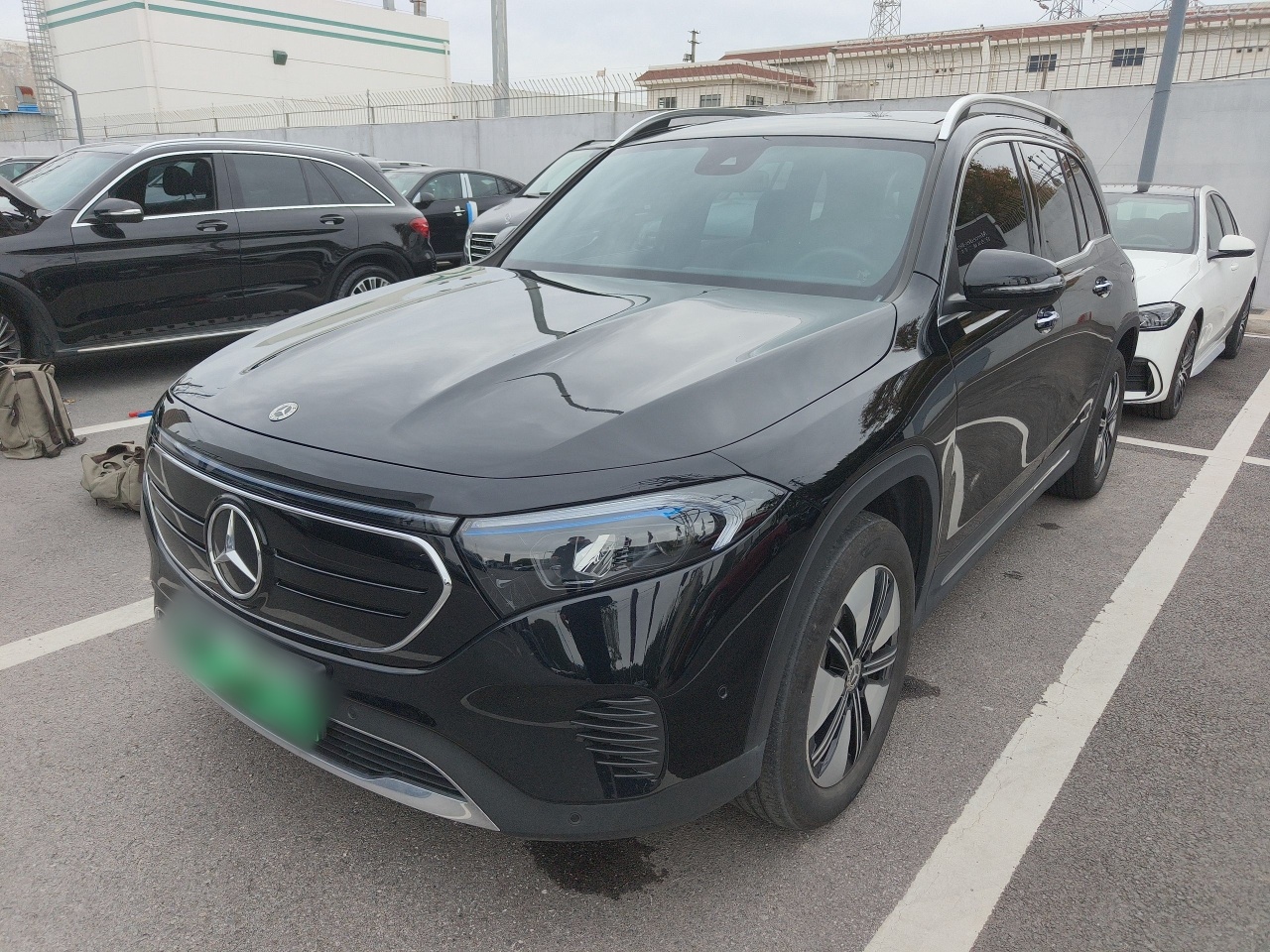 Mercedes-Benz EQB Class 2023 car image 