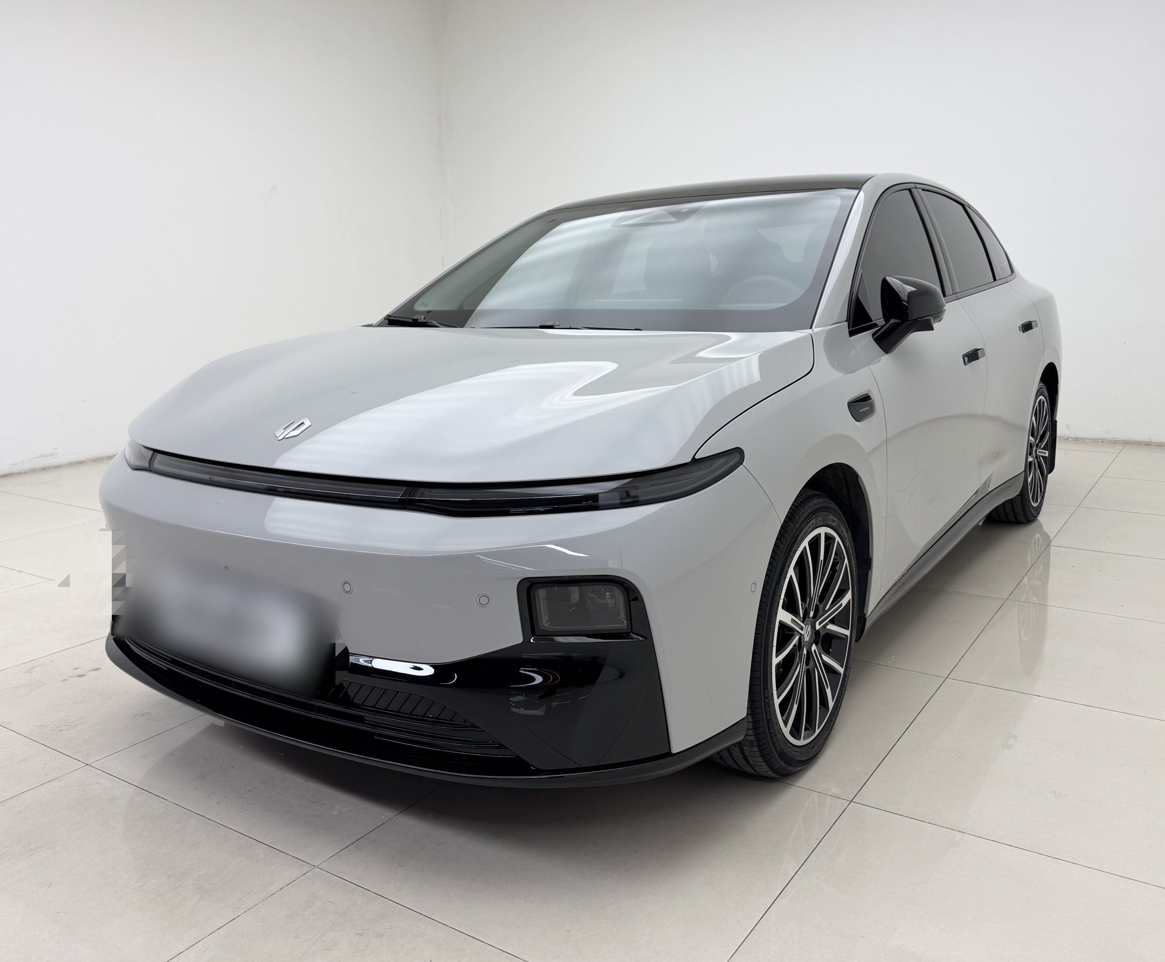 Leapmotor B01 2025 汽车图片 