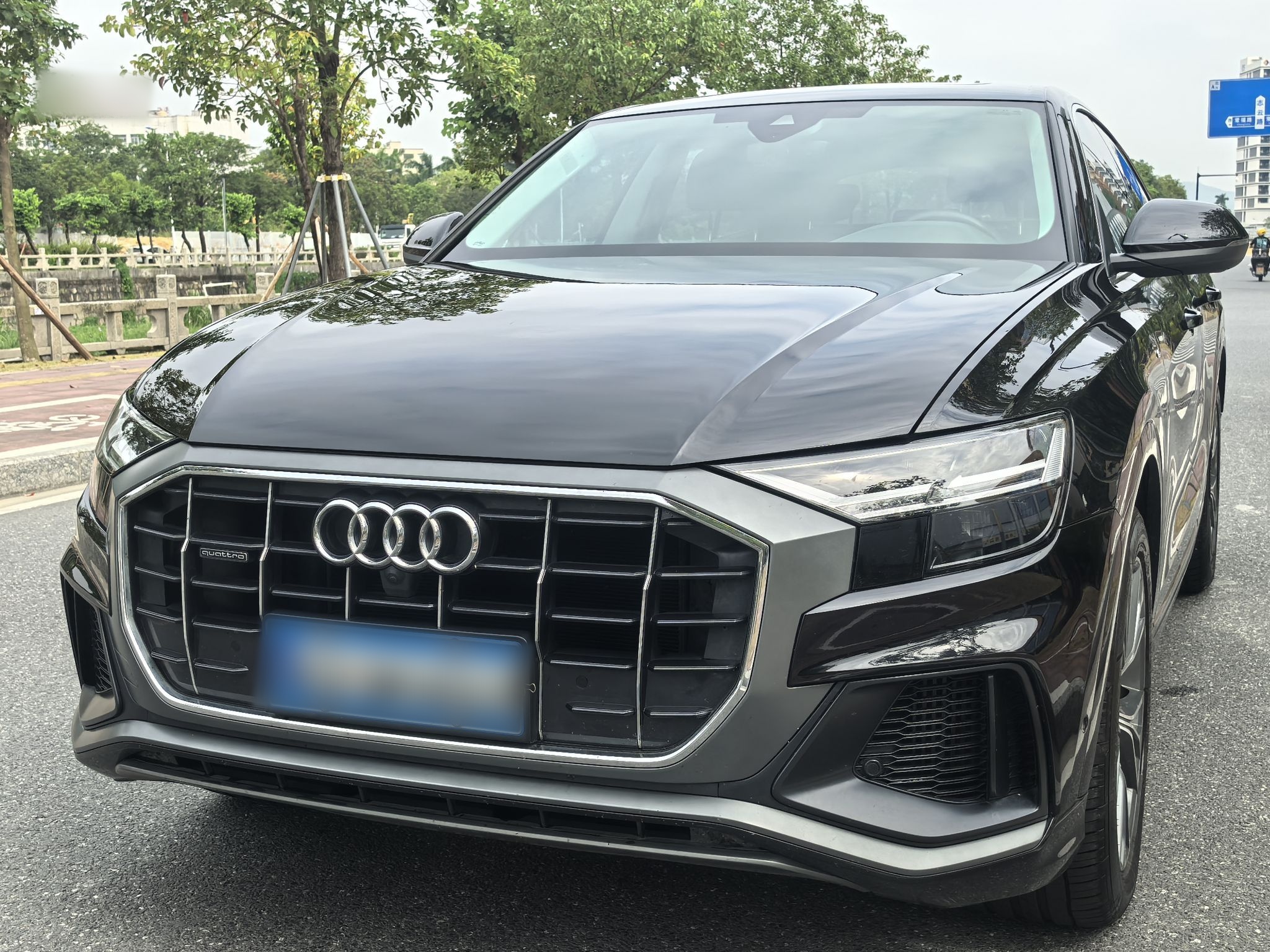 Audi Q8 2021 car image 