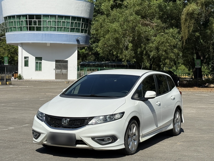 Honda Jade 2016 car image 
