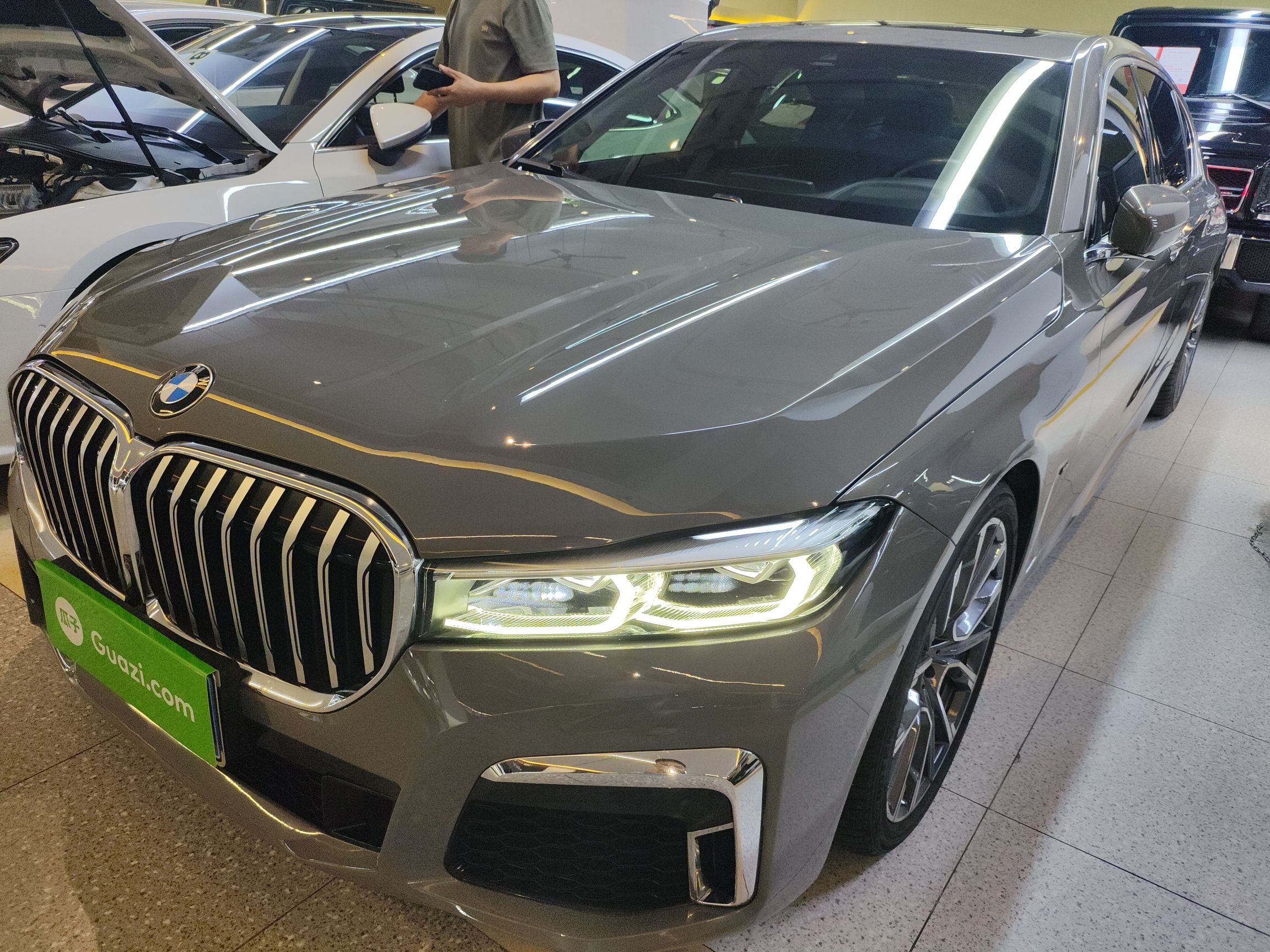 BMW M760Le 2021 car image 