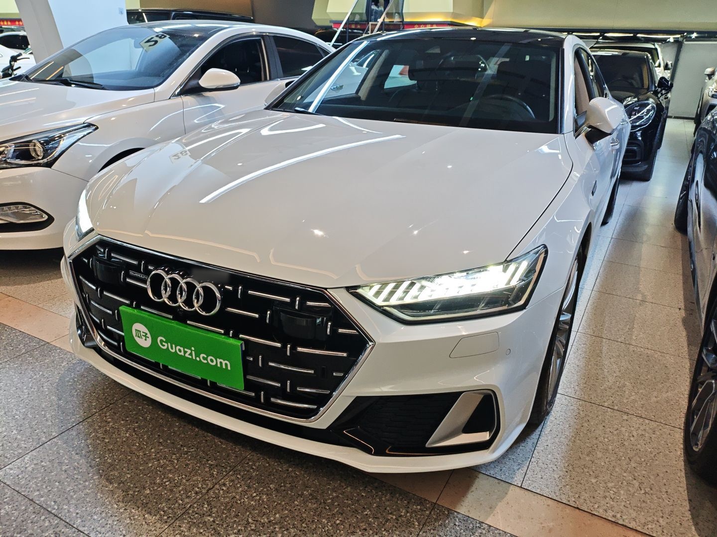 Audi A7L 2022 car image 