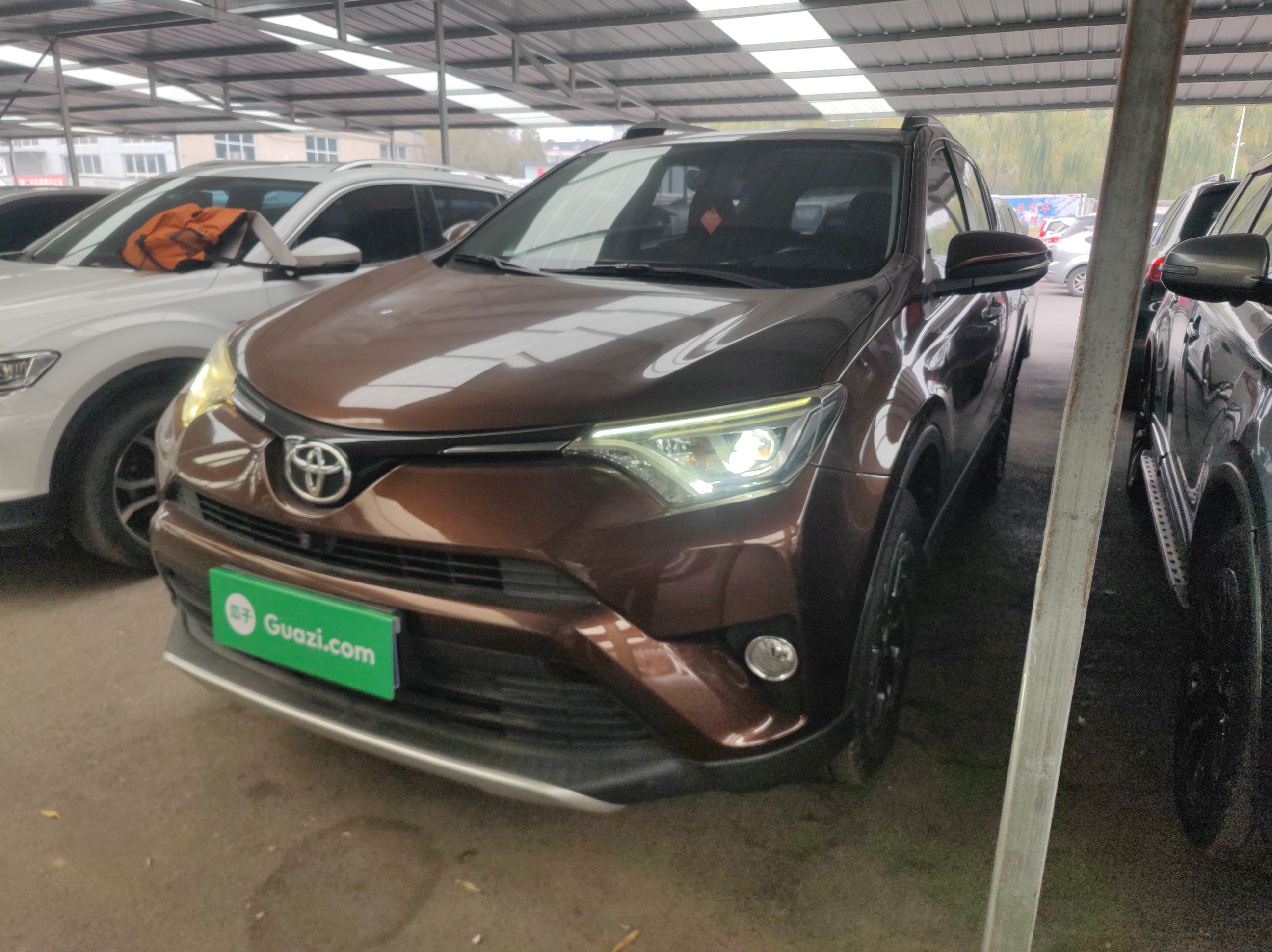 RAV4 2017 RAV4 2017 car image