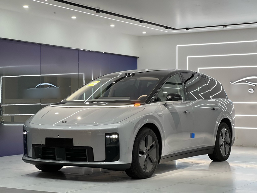 Li i8 2025 image de voiture 