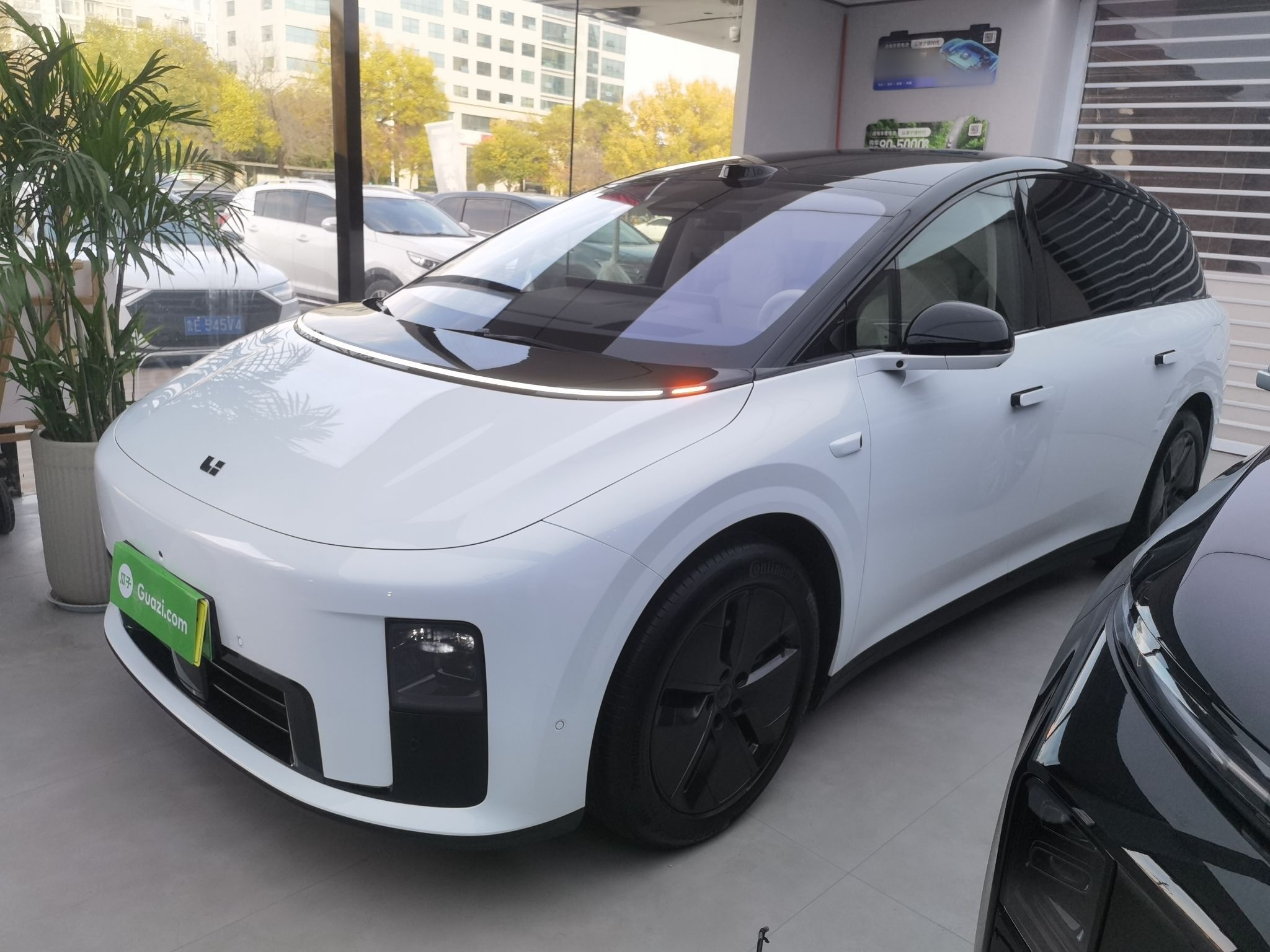 Li i8 2025 image de voiture 