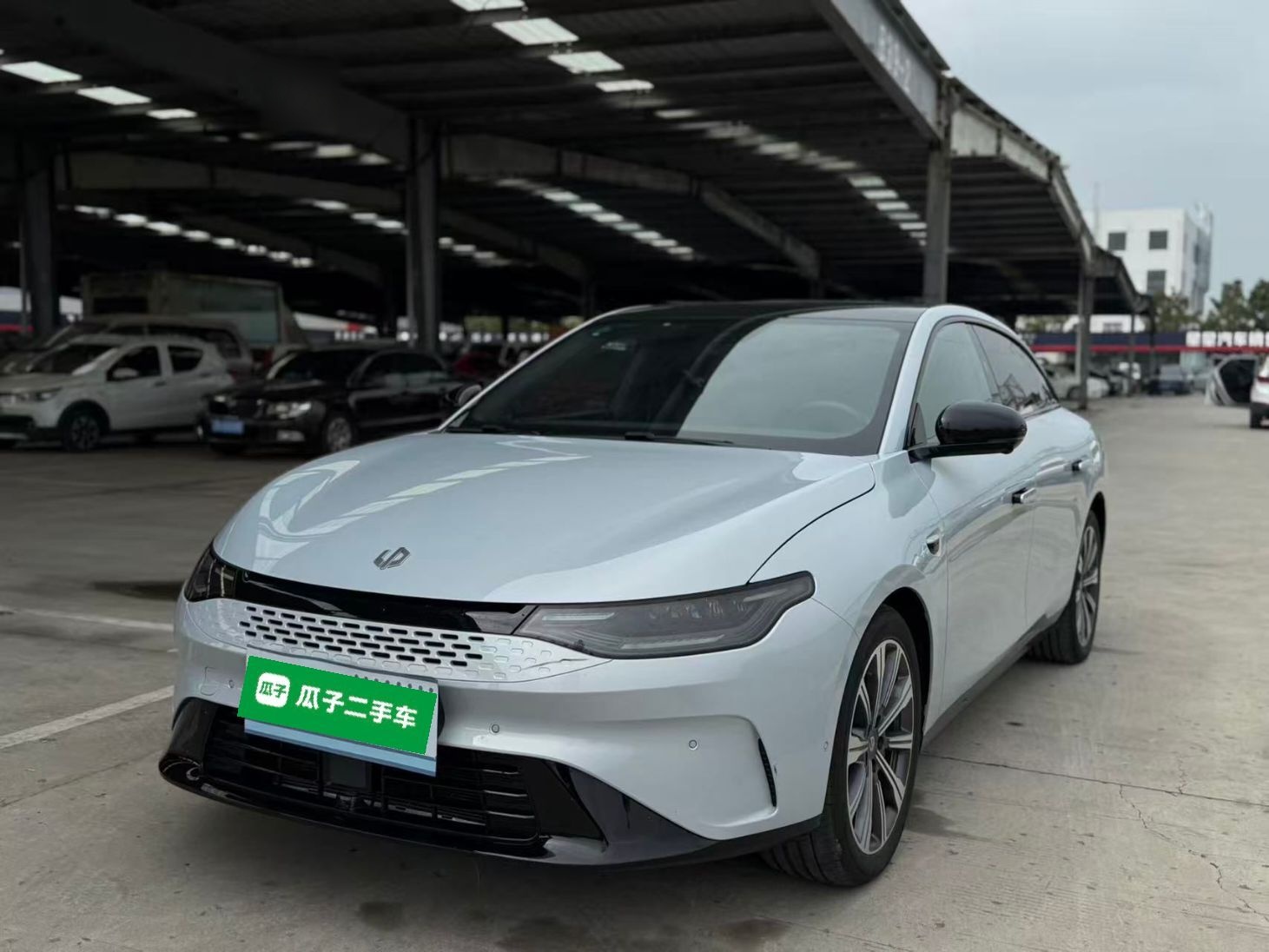 Leapmotor C01 2023 汽车图片 