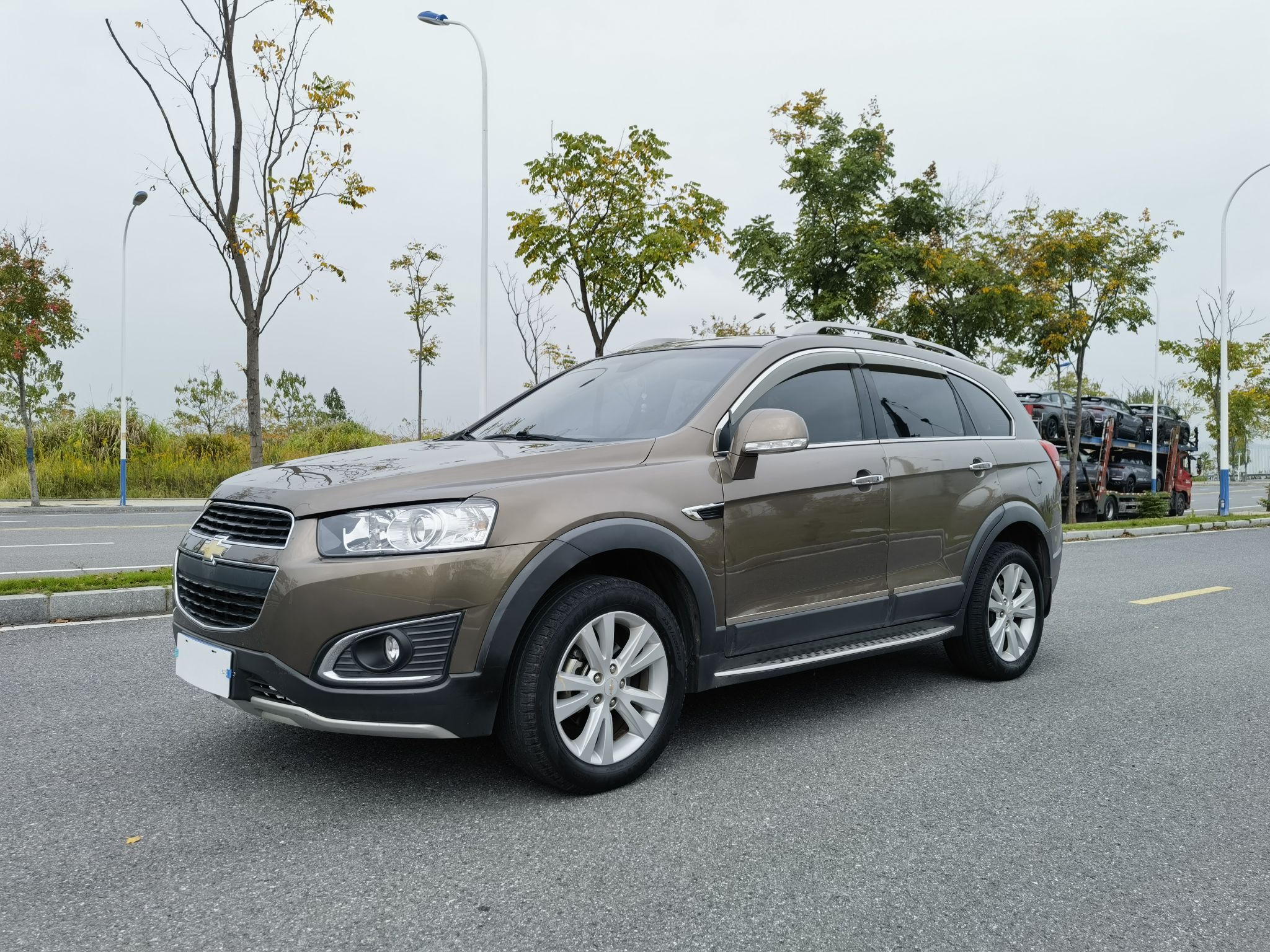 Chevrolet Captiva (Imported) 2015 car image 