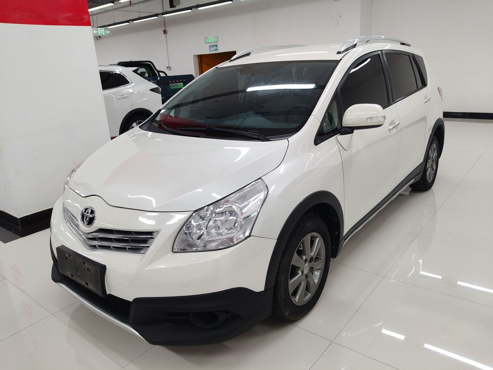 Toyota Verso 2016 car image 