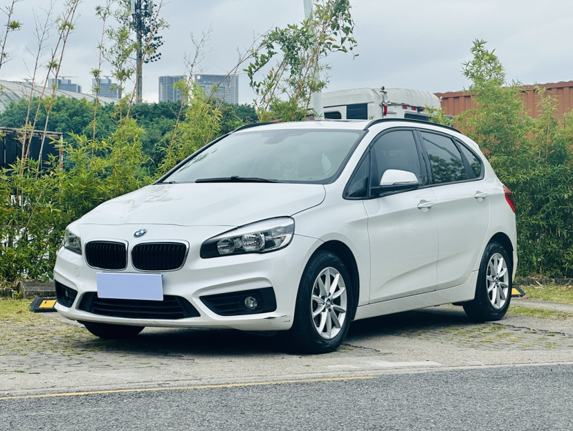 BMW 2 Series Tourer 2017 car image 
