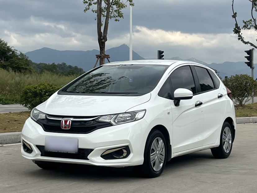 Honda Fit (Imported) 2019 car image 