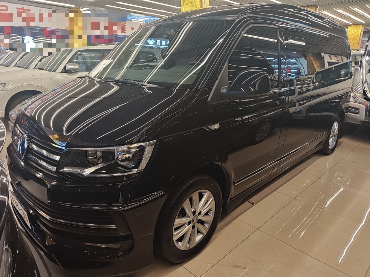 Volkswagen Caravelle 2017 Volkswagen Caravelle 2017 car image