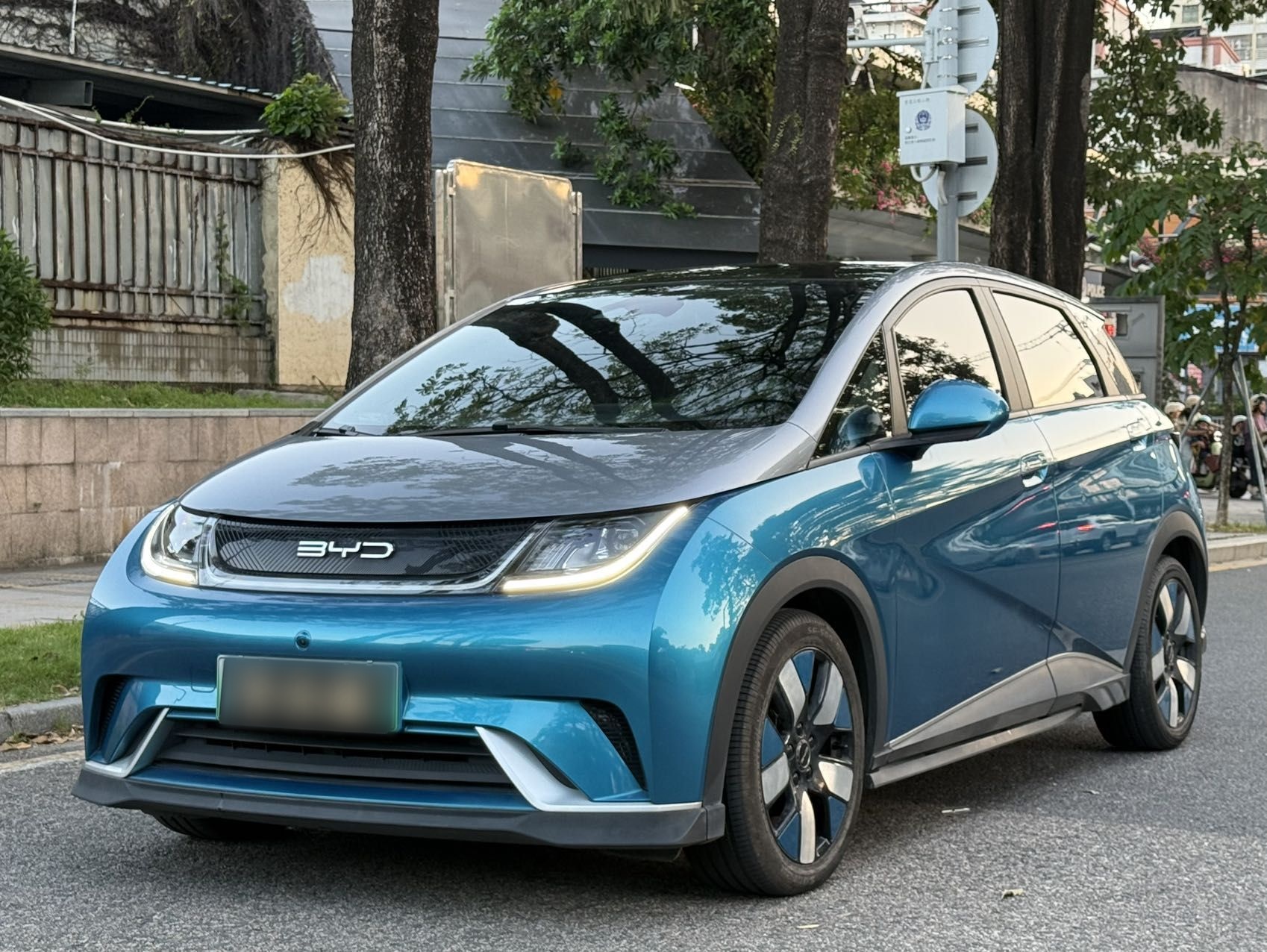 BYD Dolphin 2021 car image 