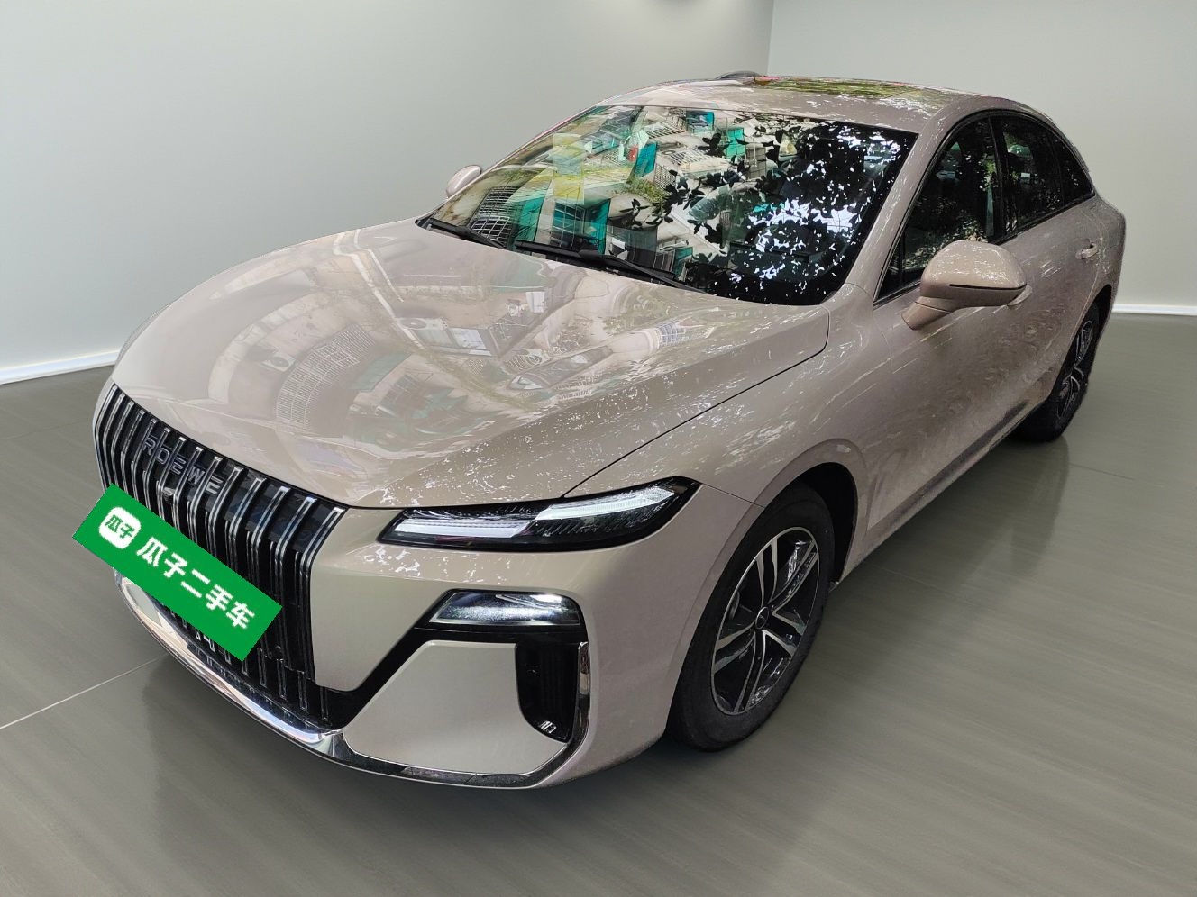 Roewe M7 DMH 2025 car image 