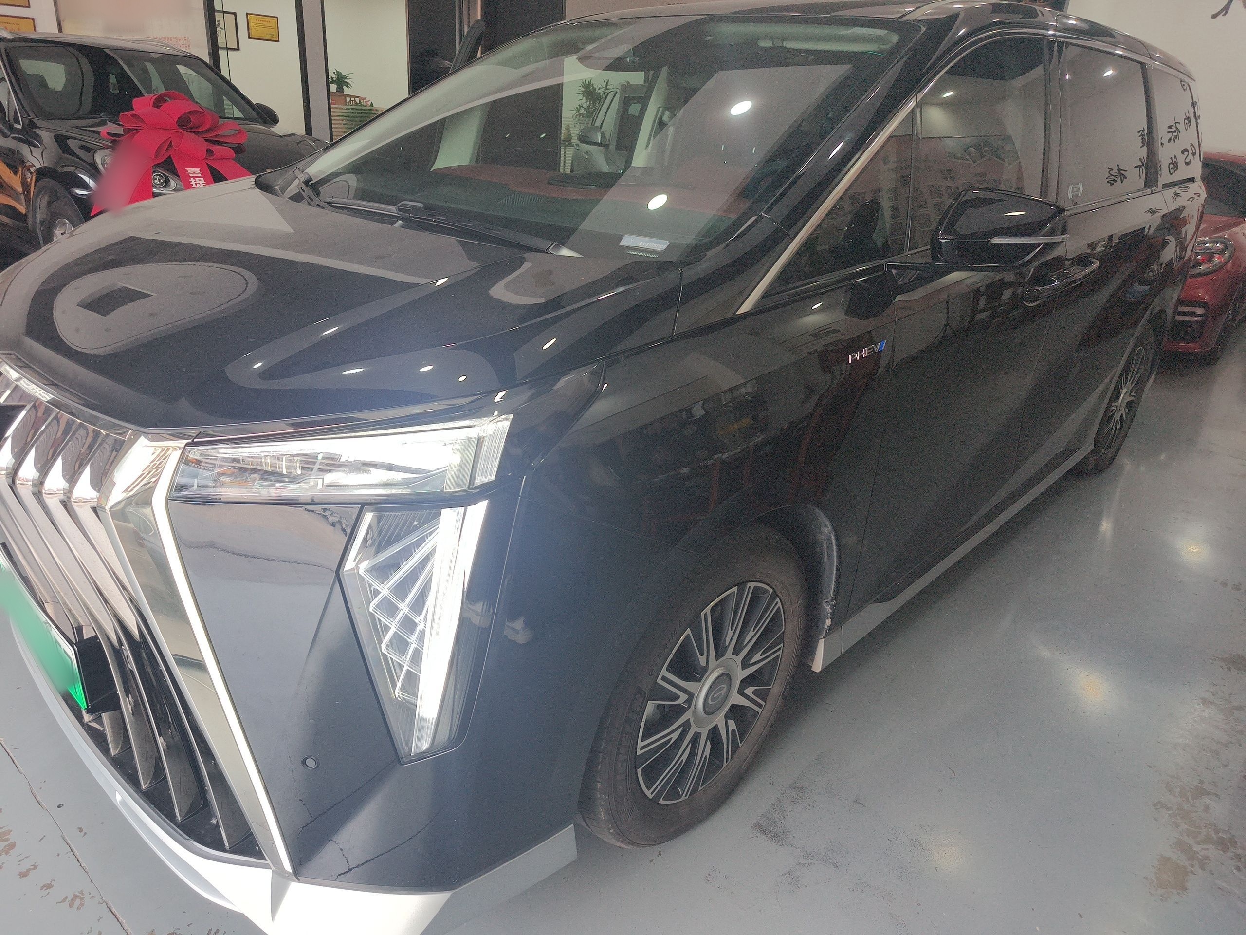 GAC Trumpchi E9 2024 GAC Trumpchi E9 2024 car image