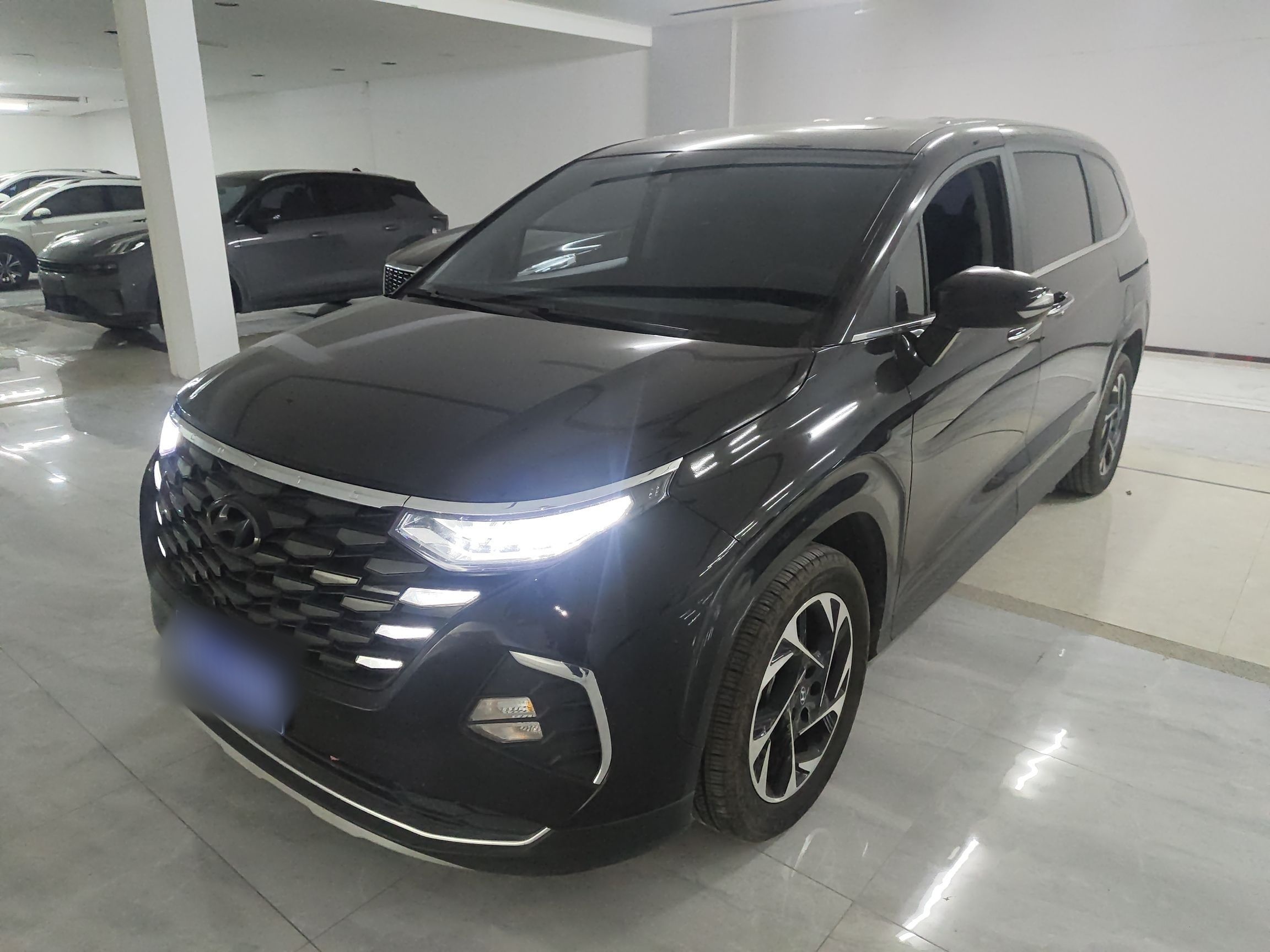 Hyundai Custo 2023 car image 