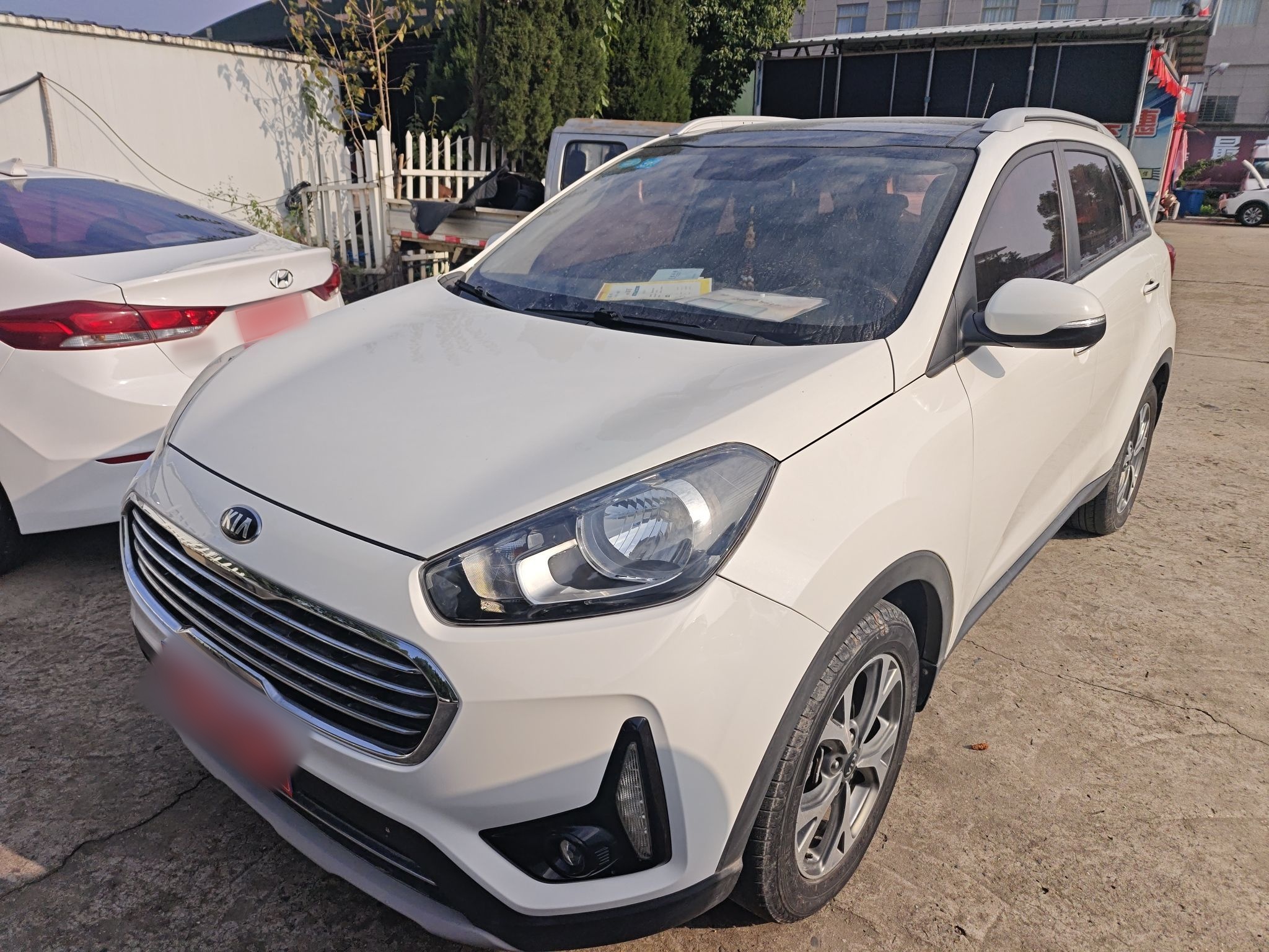 Kia Stonic 2016 汽车图片 