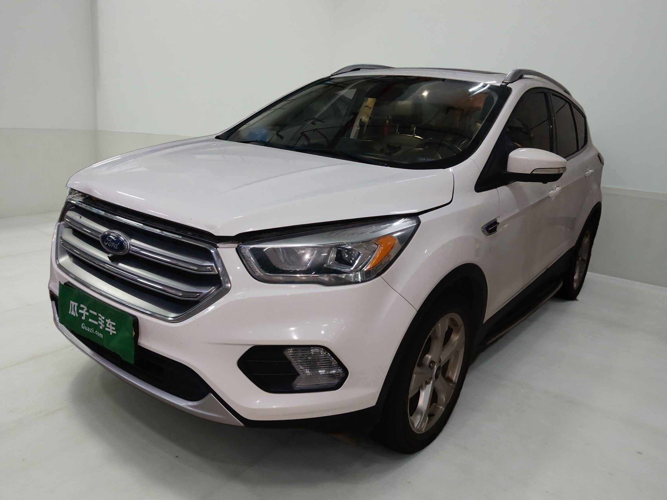 Ford Kuga 2017 car image 