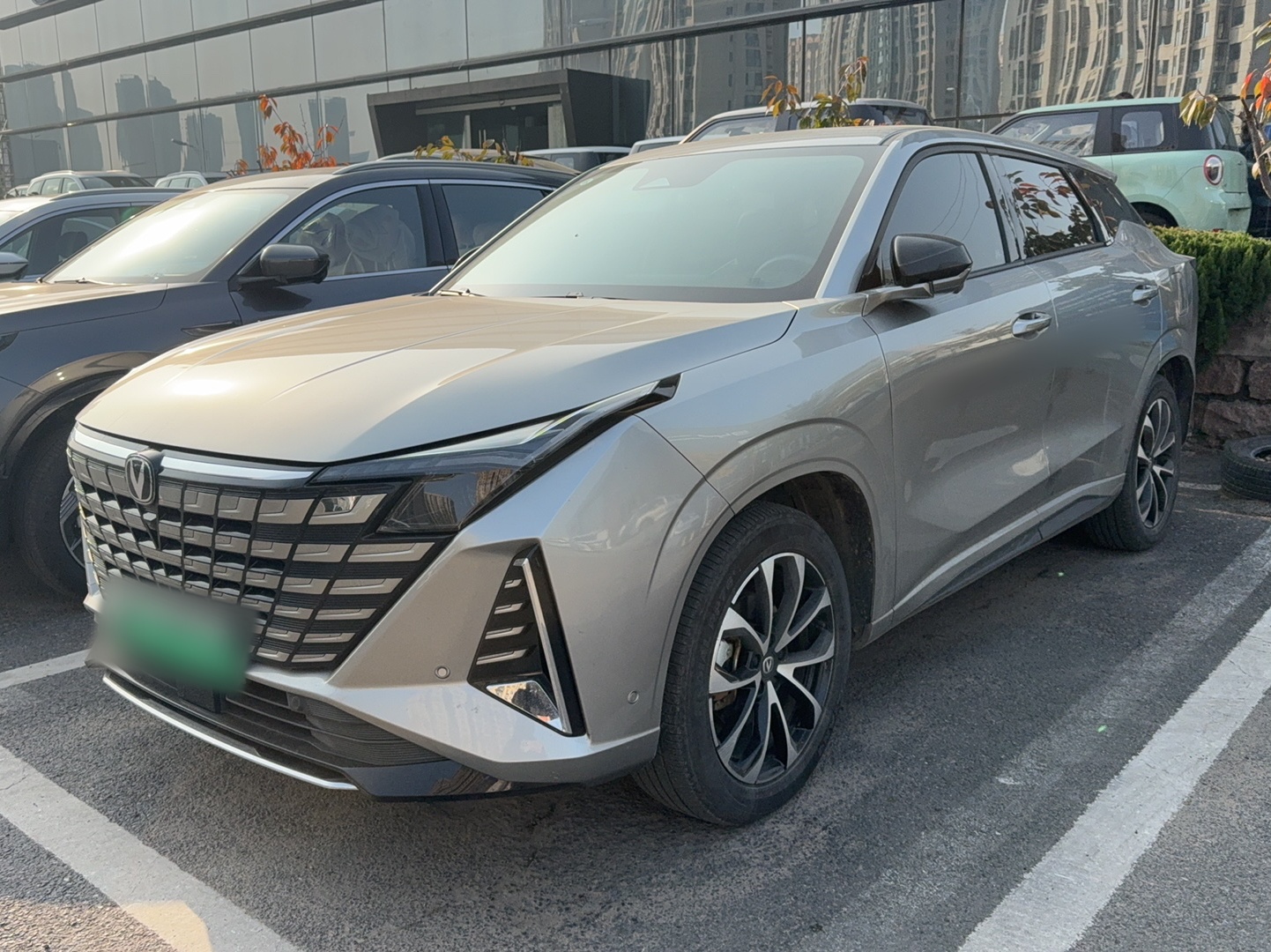 Changan UNI-Z PHEV 2024 car image 