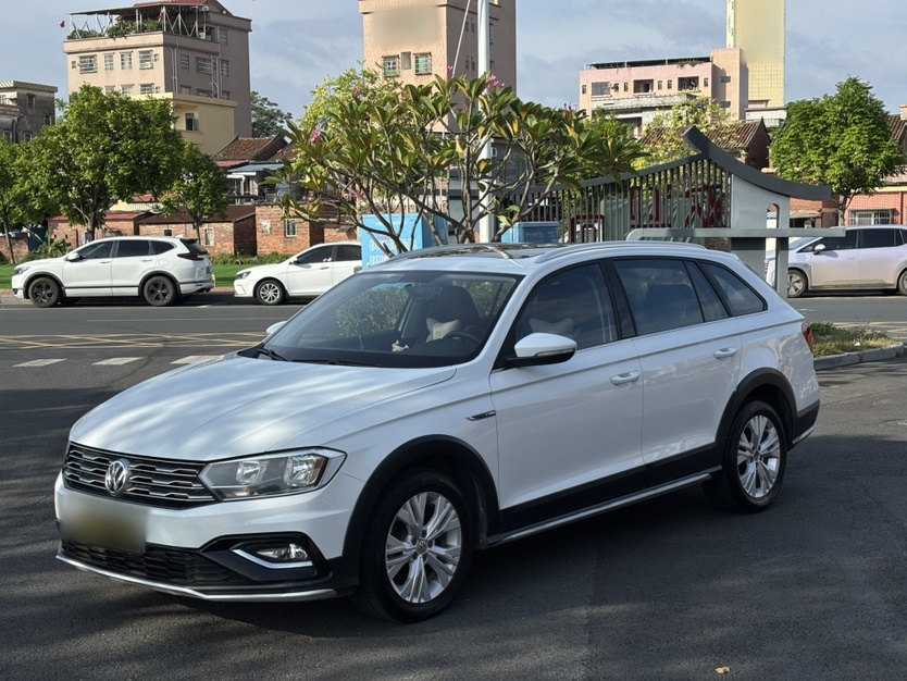 Volkswagen C-Trek 2017 Volkswagen C-Trek 2017 immagine di auto