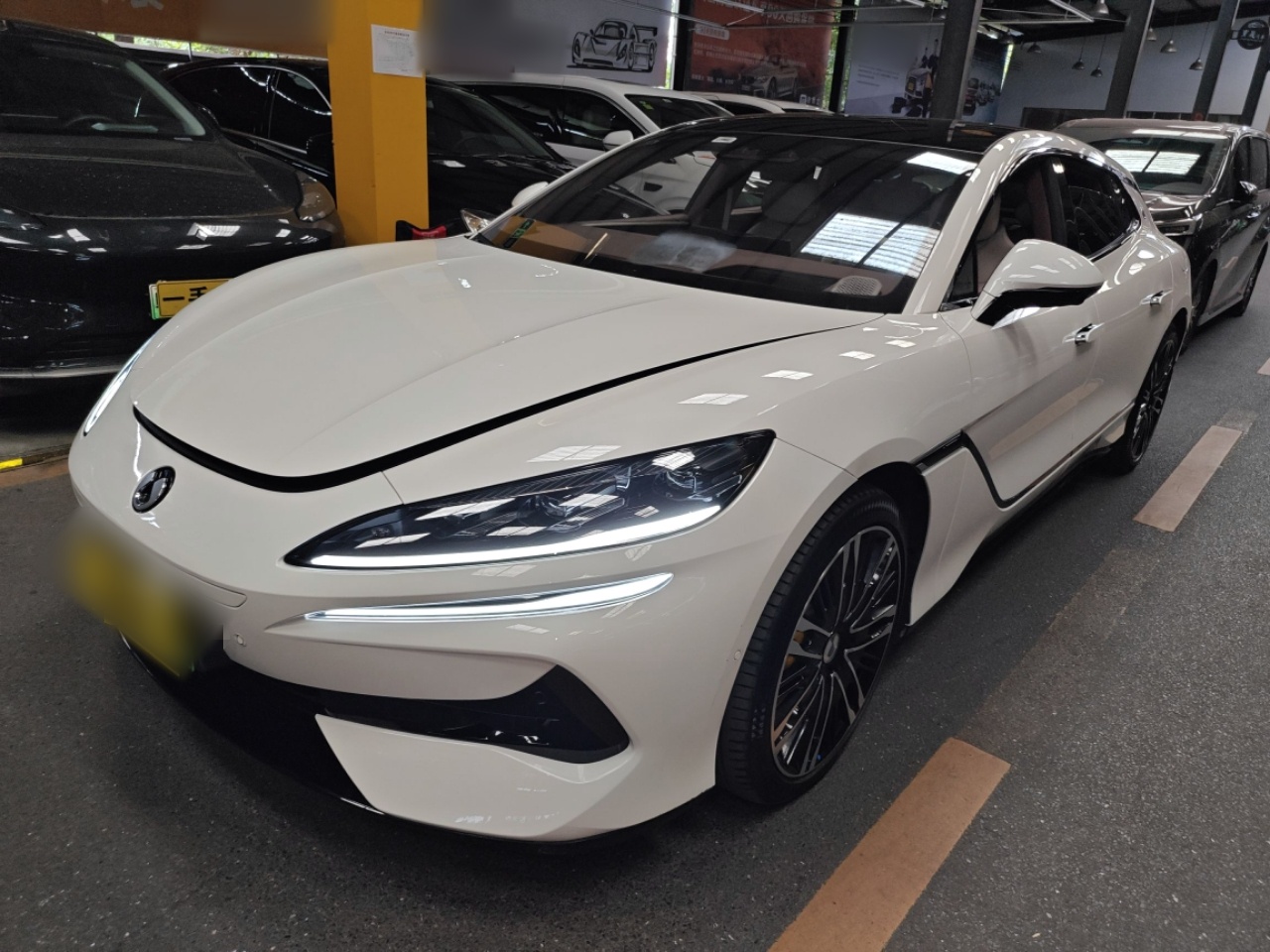 Denza DENZA 2024 car image 