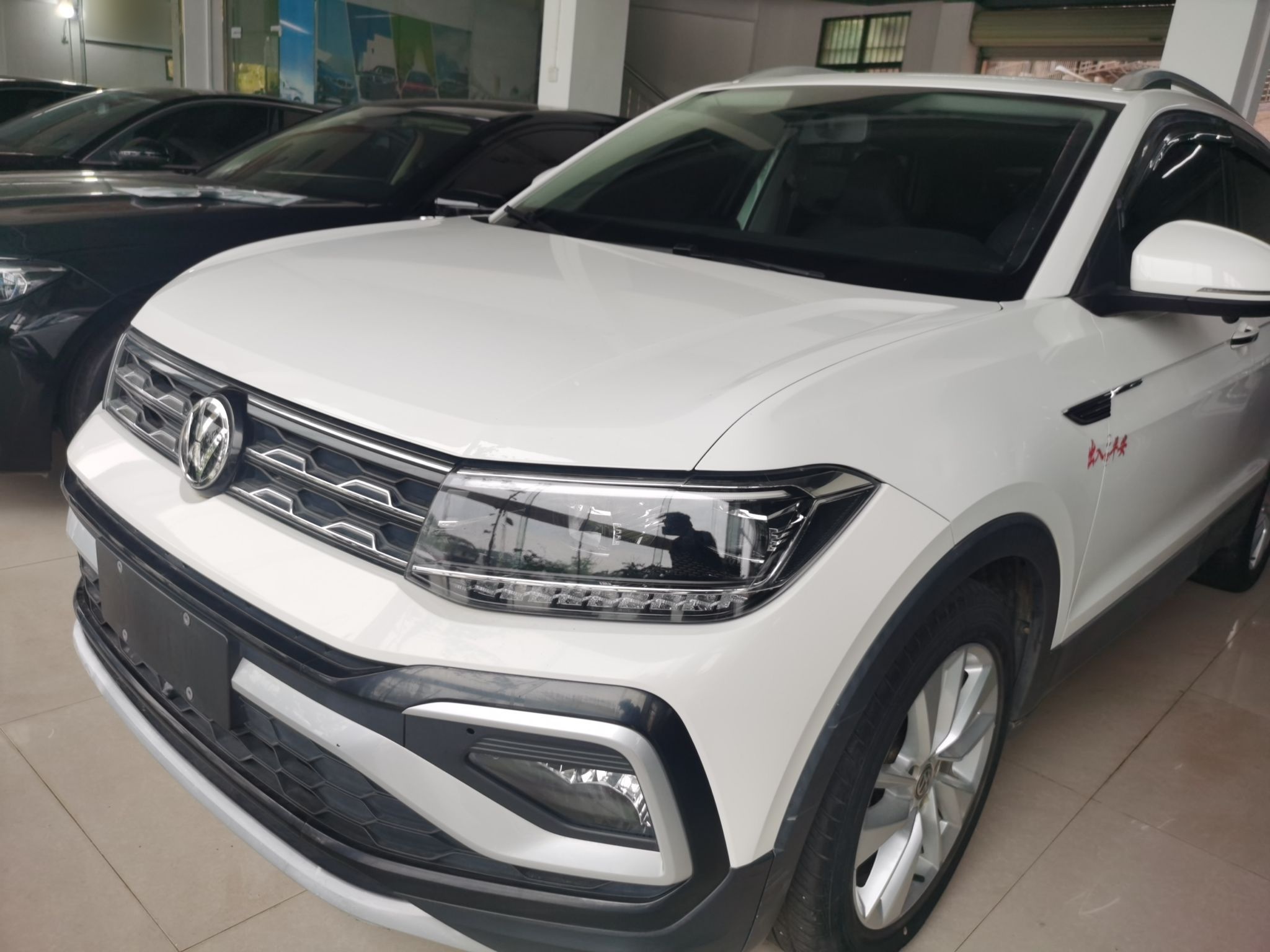 Volkswagen T-Cross 2020 Volkswagen T-Cross 2020 car image